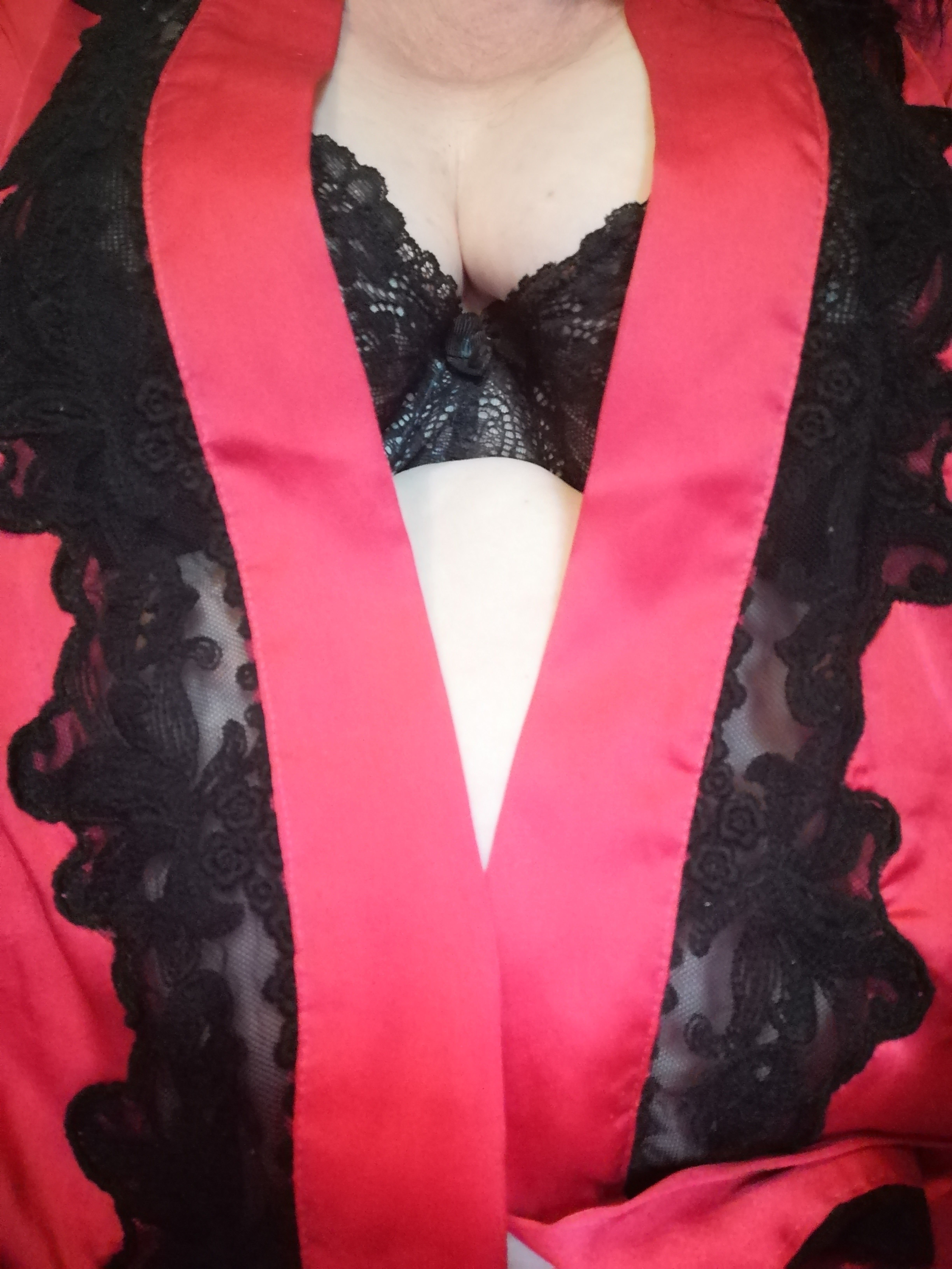 https://cdn.adultwork.com/gallery/G12/8695579.jpg