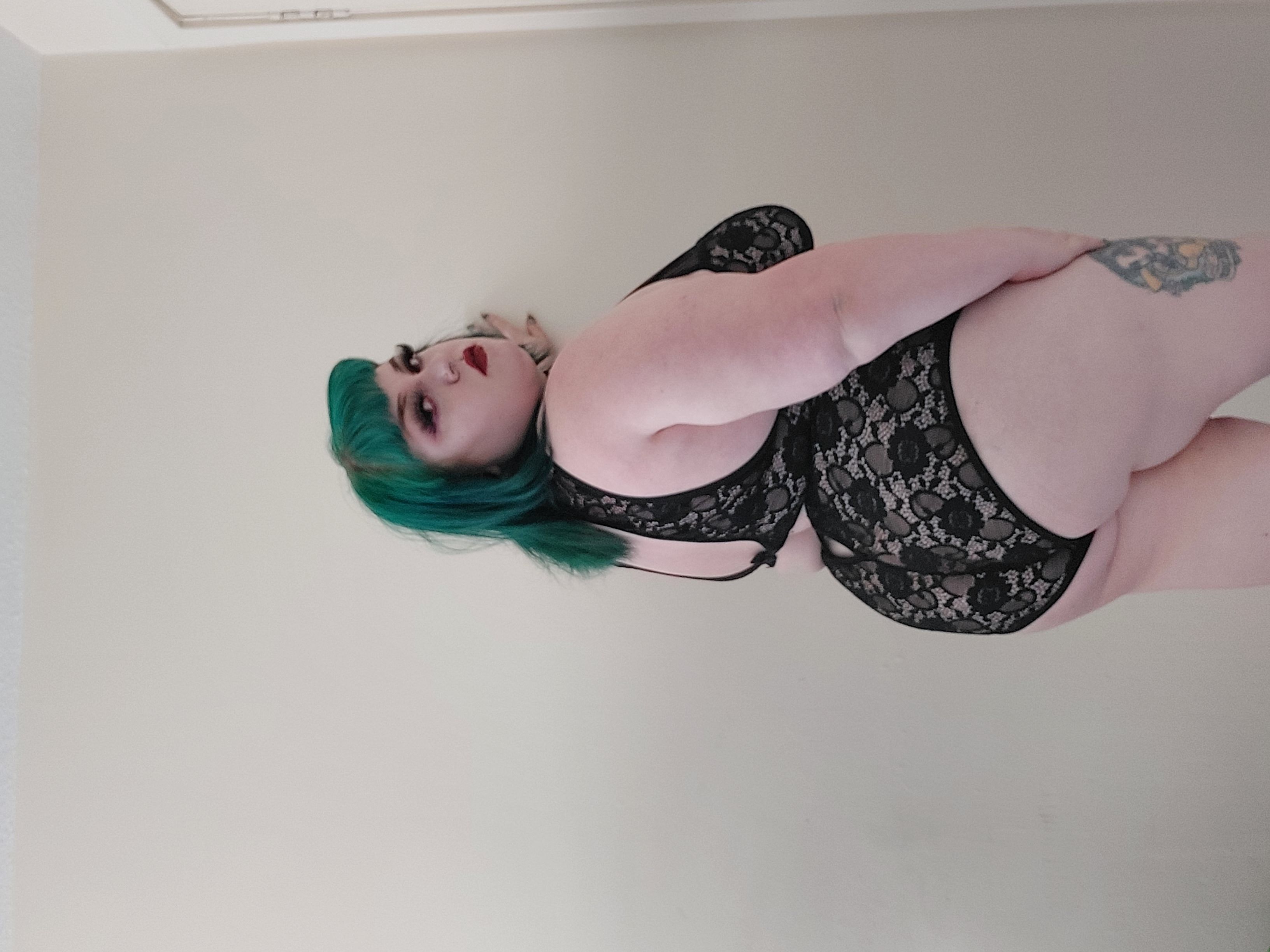 https://cdn.adultwork.com/gallery/G12/8696384.jpg