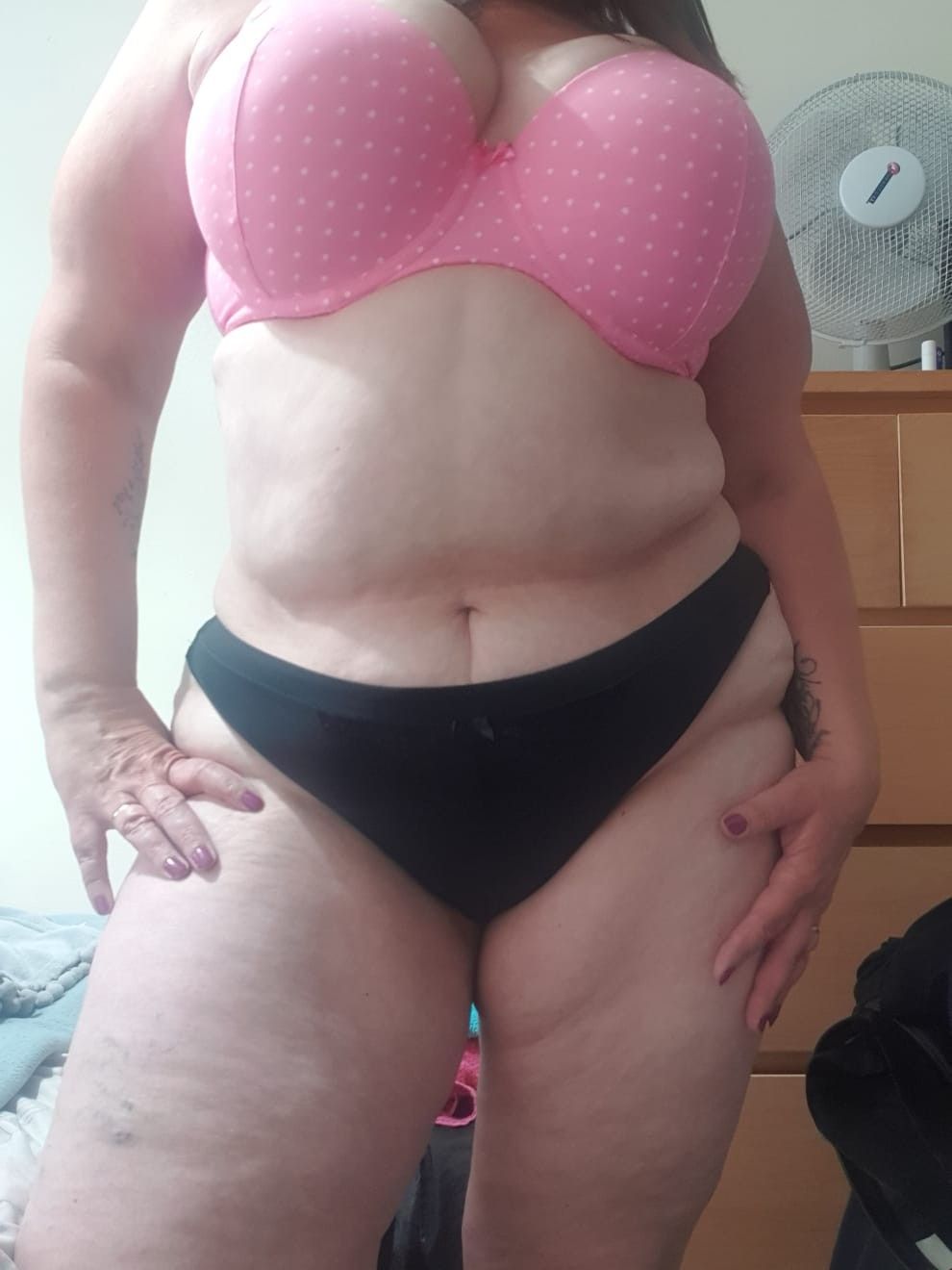 https://cdn.adultwork.com/gallery/G12/8700525.jpg