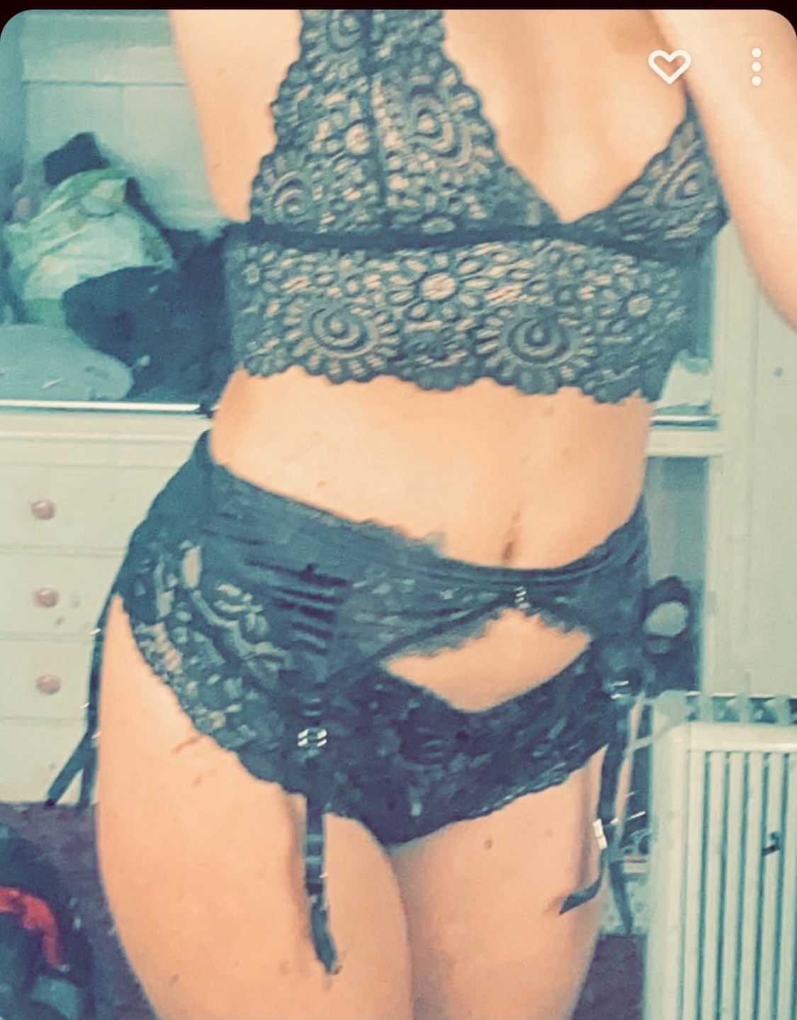 https://cdn.adultwork.com/gallery/G12/8708281.jpg