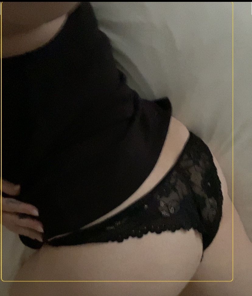 https://cdn.adultwork.com/gallery/G12/8709595.jpg