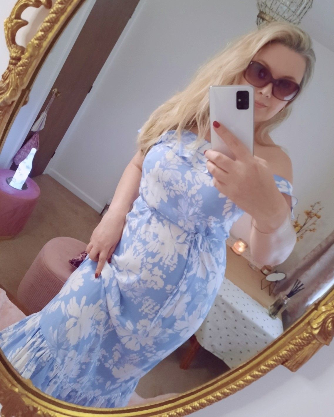 https://cdn.adultwork.com/gallery/G12/8710618.jpg