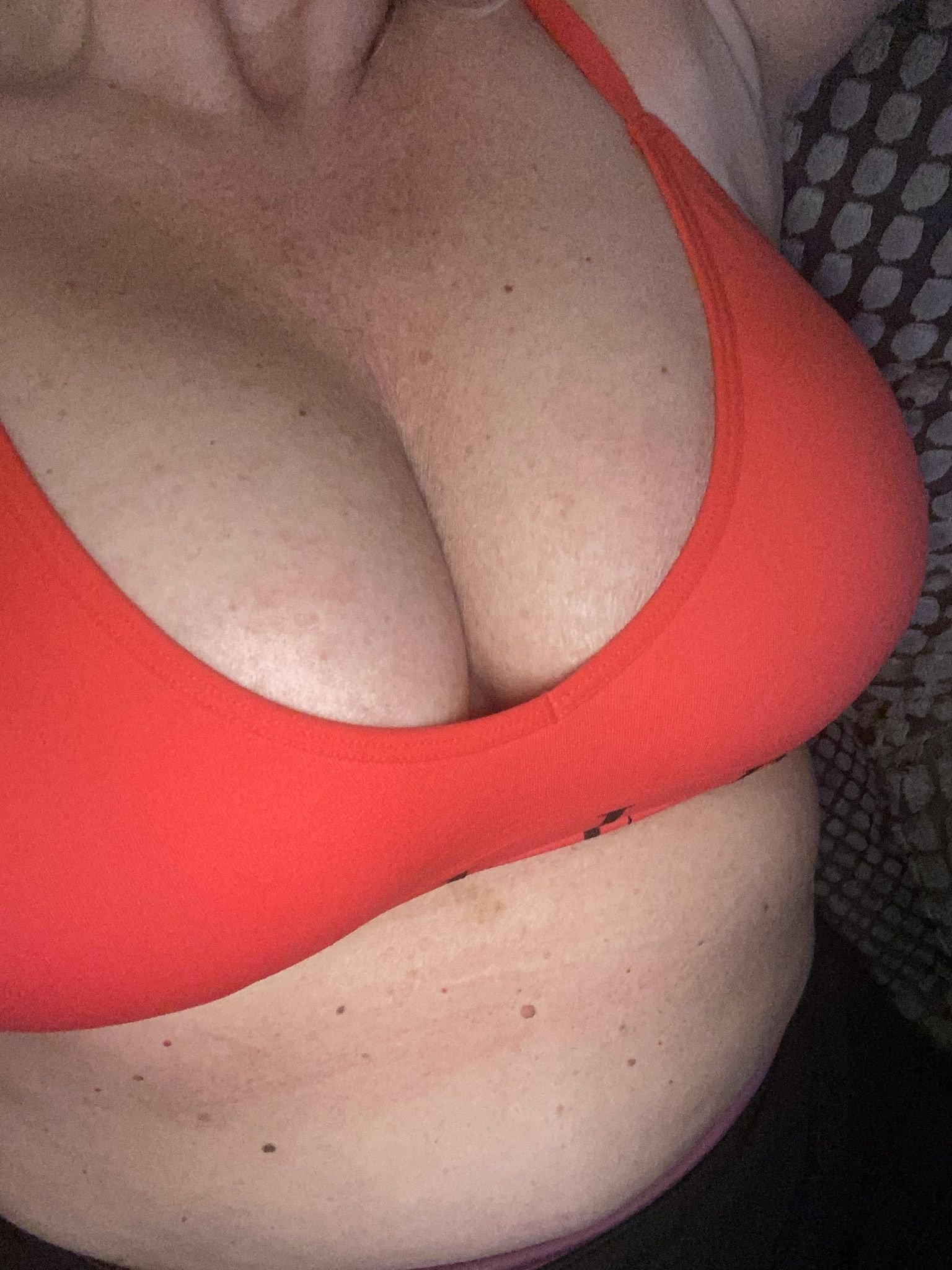 https://cdn.adultwork.com/gallery/G12/8710713.jpg