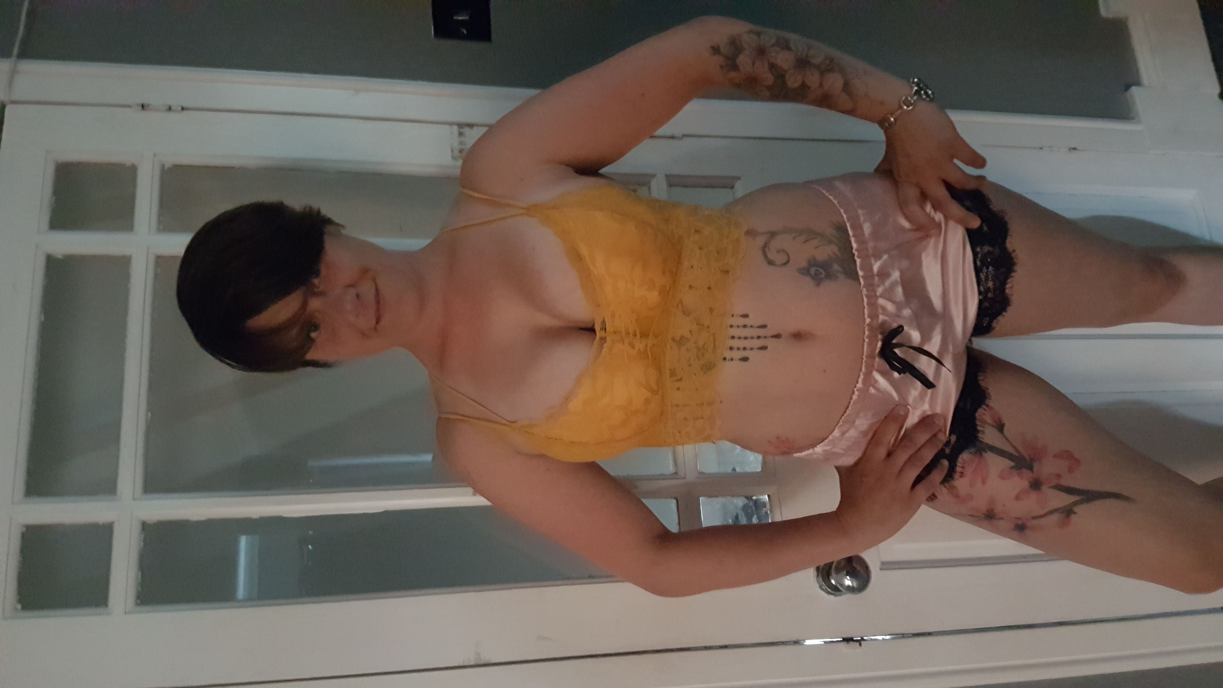 https://cdn.adultwork.com/gallery/G12/8711255.jpg