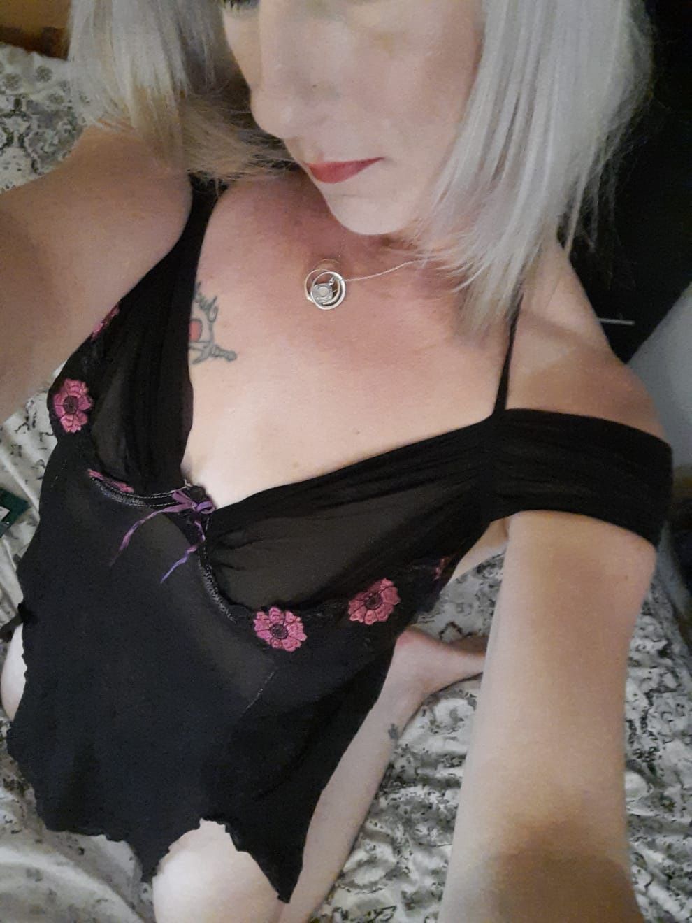 https://cdn.adultwork.com/gallery/G12/8711643.jpg