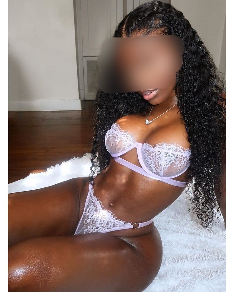 https://cdn.adultwork.com/gallery/G12/8711725.jpg