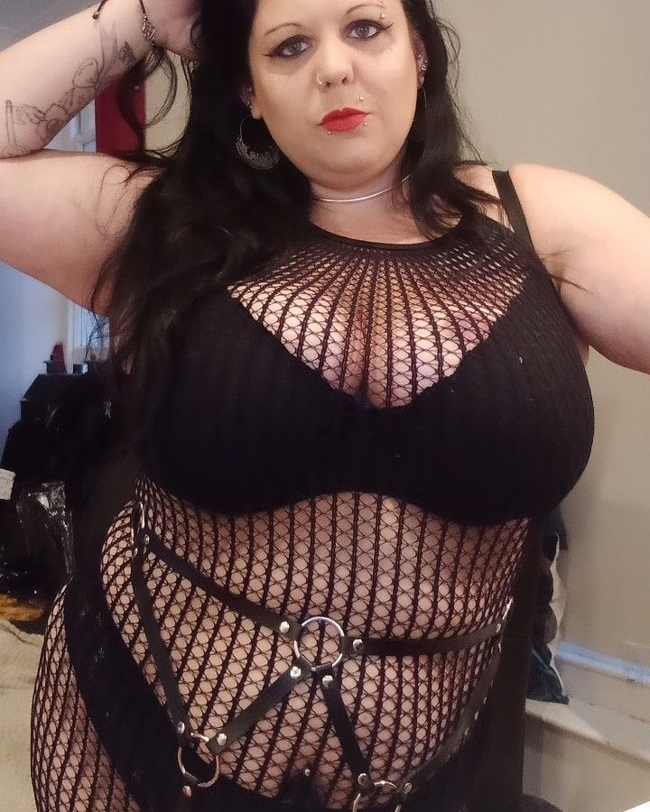 https://cdn.adultwork.com/gallery/G12/8714254.jpg