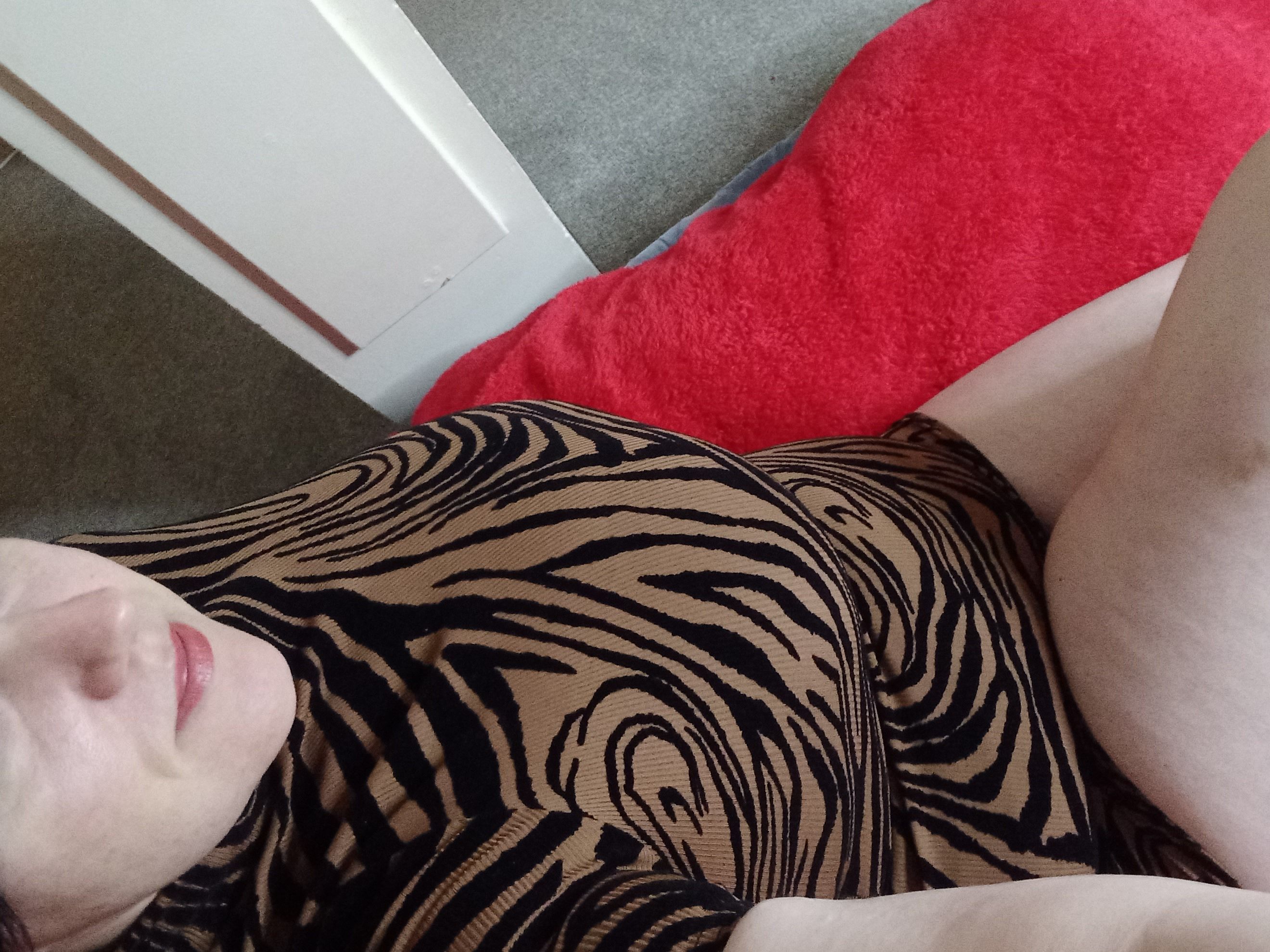 https://cdn.adultwork.com/gallery/G12/8715046.jpg