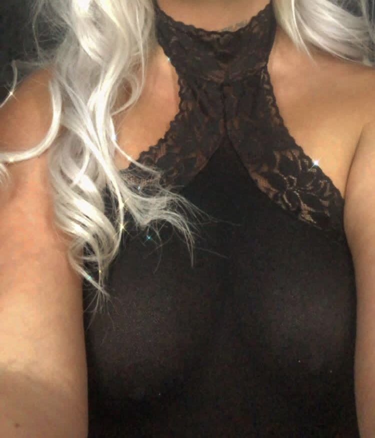 https://cdn.adultwork.com/gallery/G12/8717193.jpg