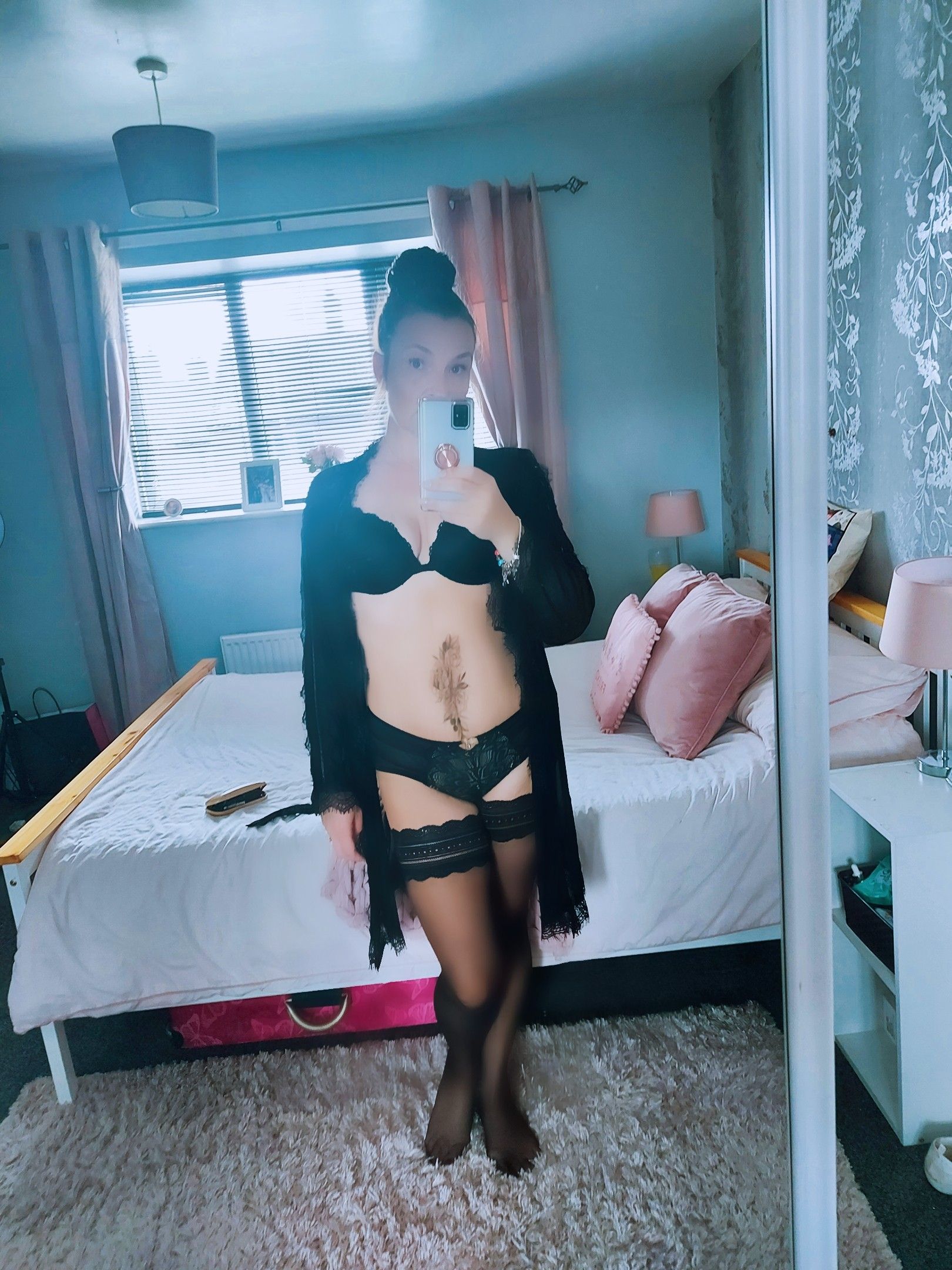 https://cdn.adultwork.com/gallery/G12/8720142.jpg