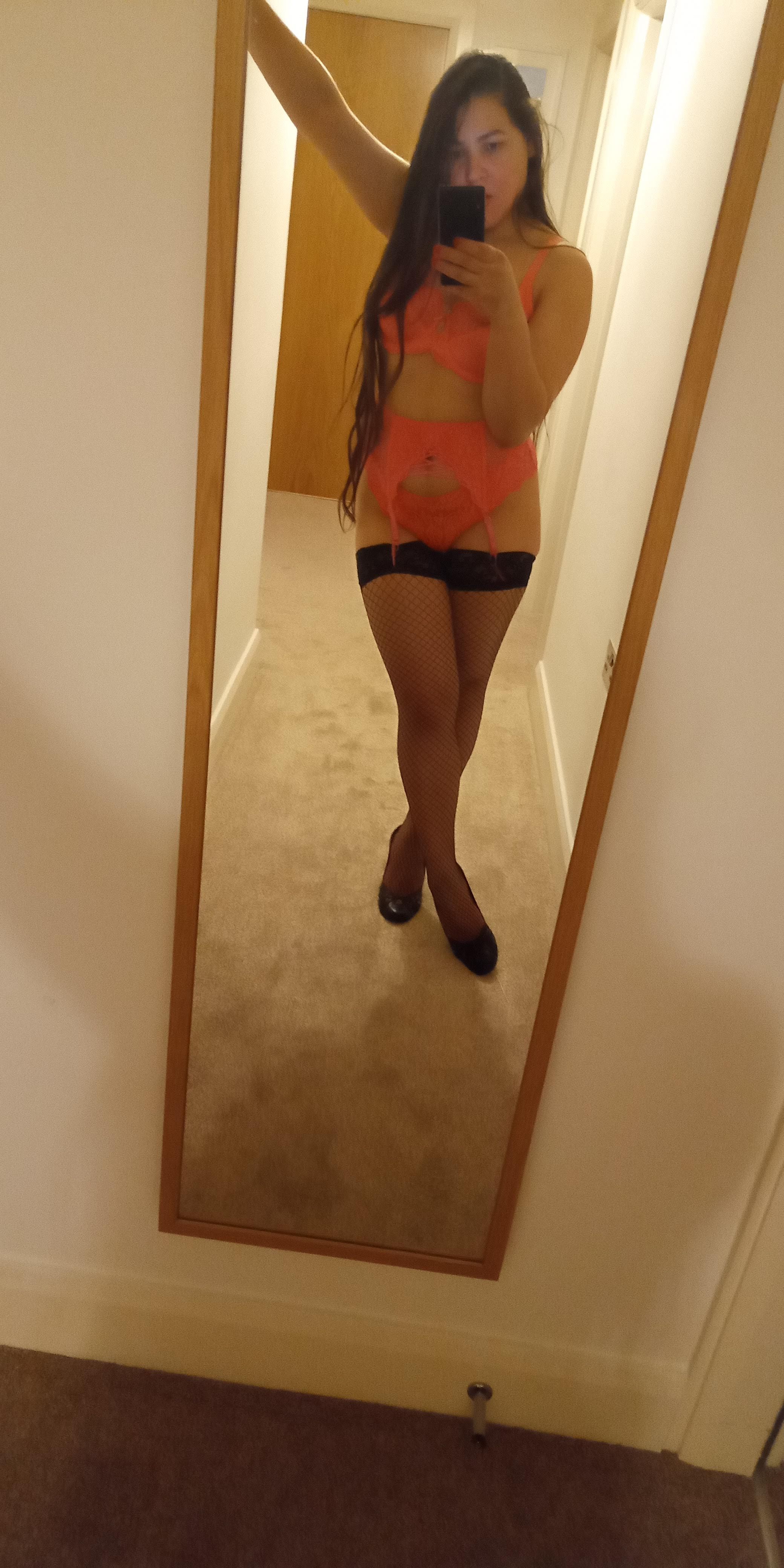 https://cdn.adultwork.com/gallery/G12/8721454.jpg