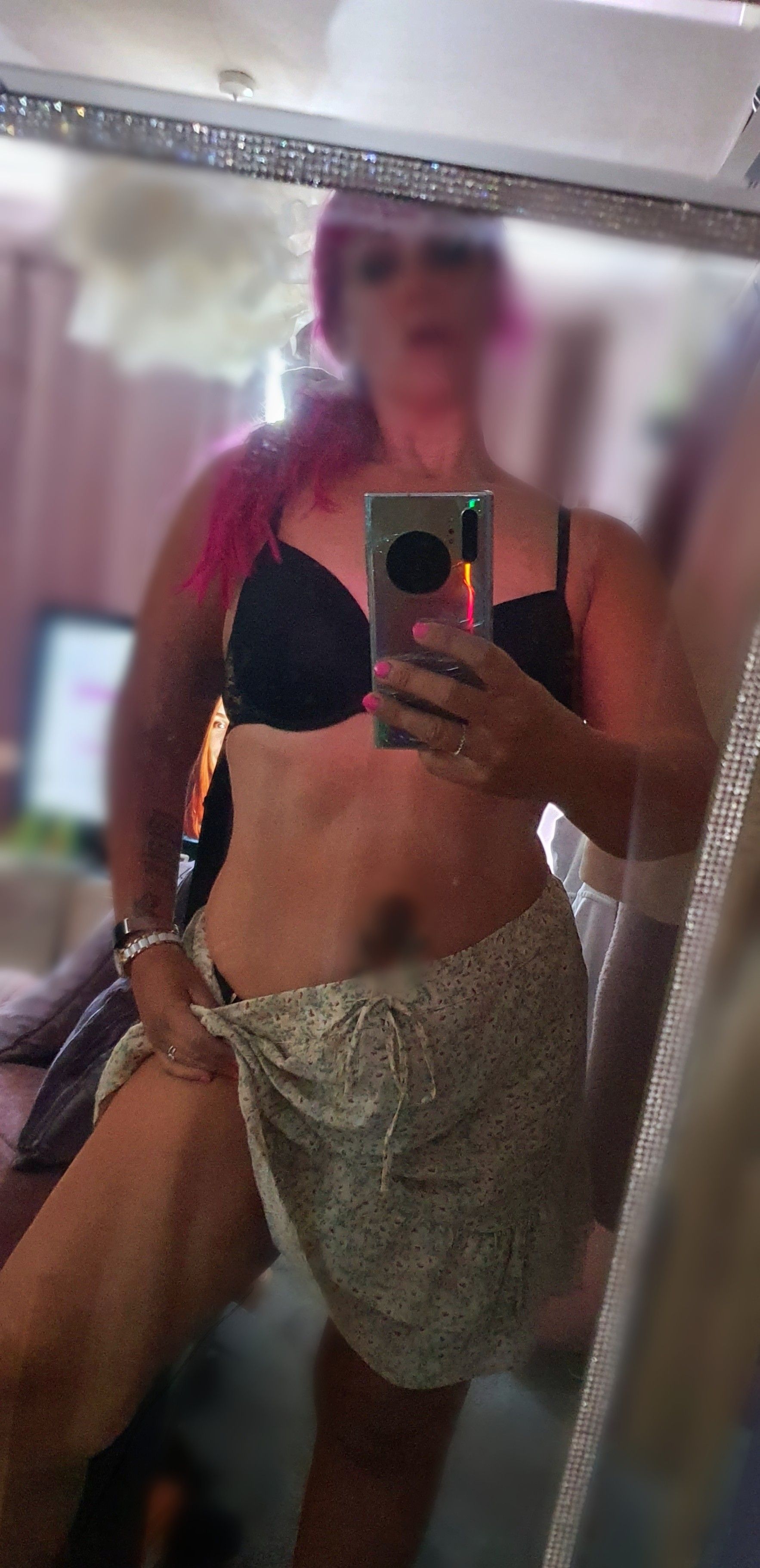 https://cdn.adultwork.com/gallery/G12/8721804.jpg