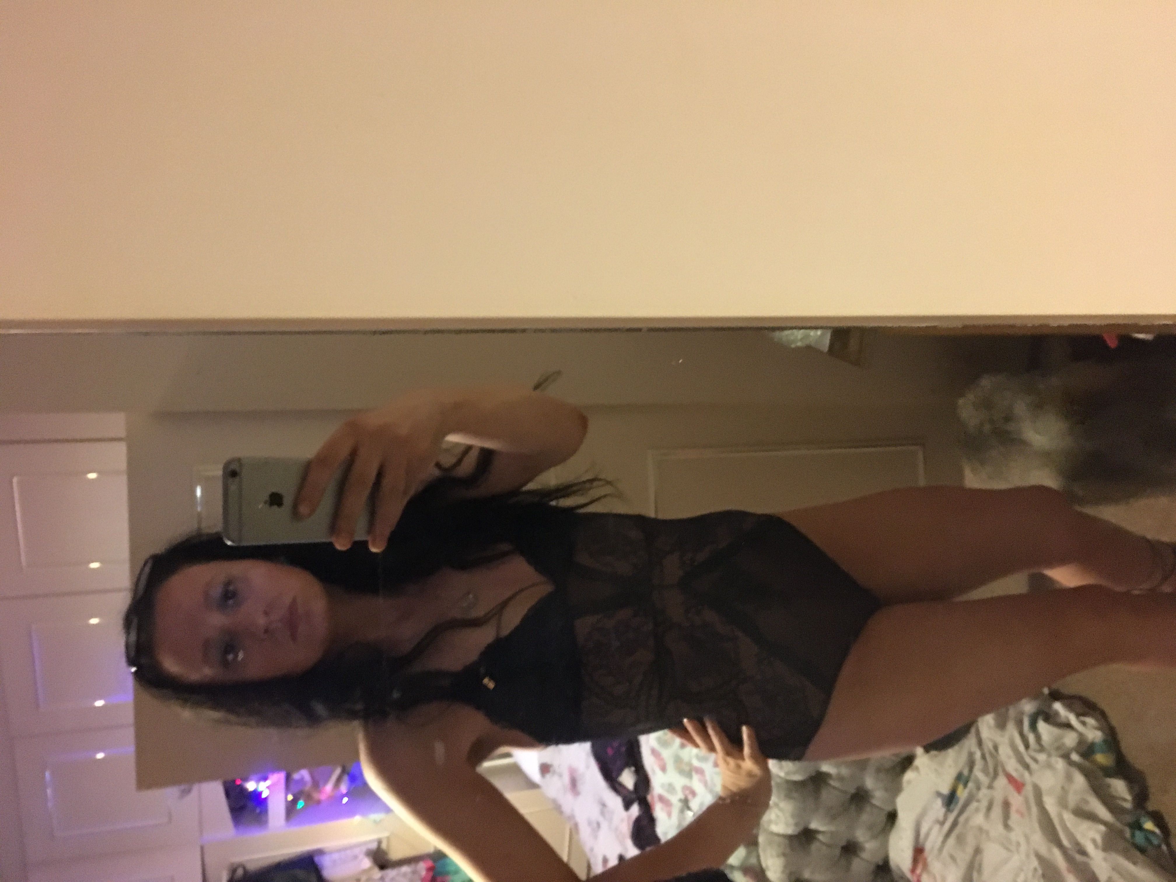 https://cdn.adultwork.com/gallery/G12/8722111.jpg