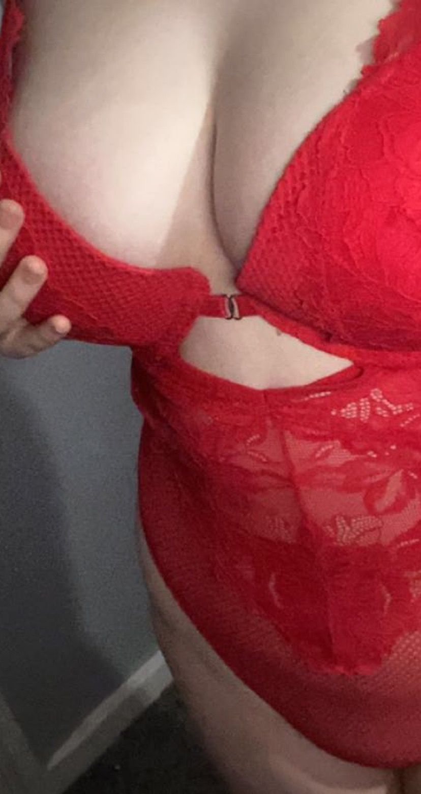 https://cdn.adultwork.com/gallery/G12/8722190.jpg