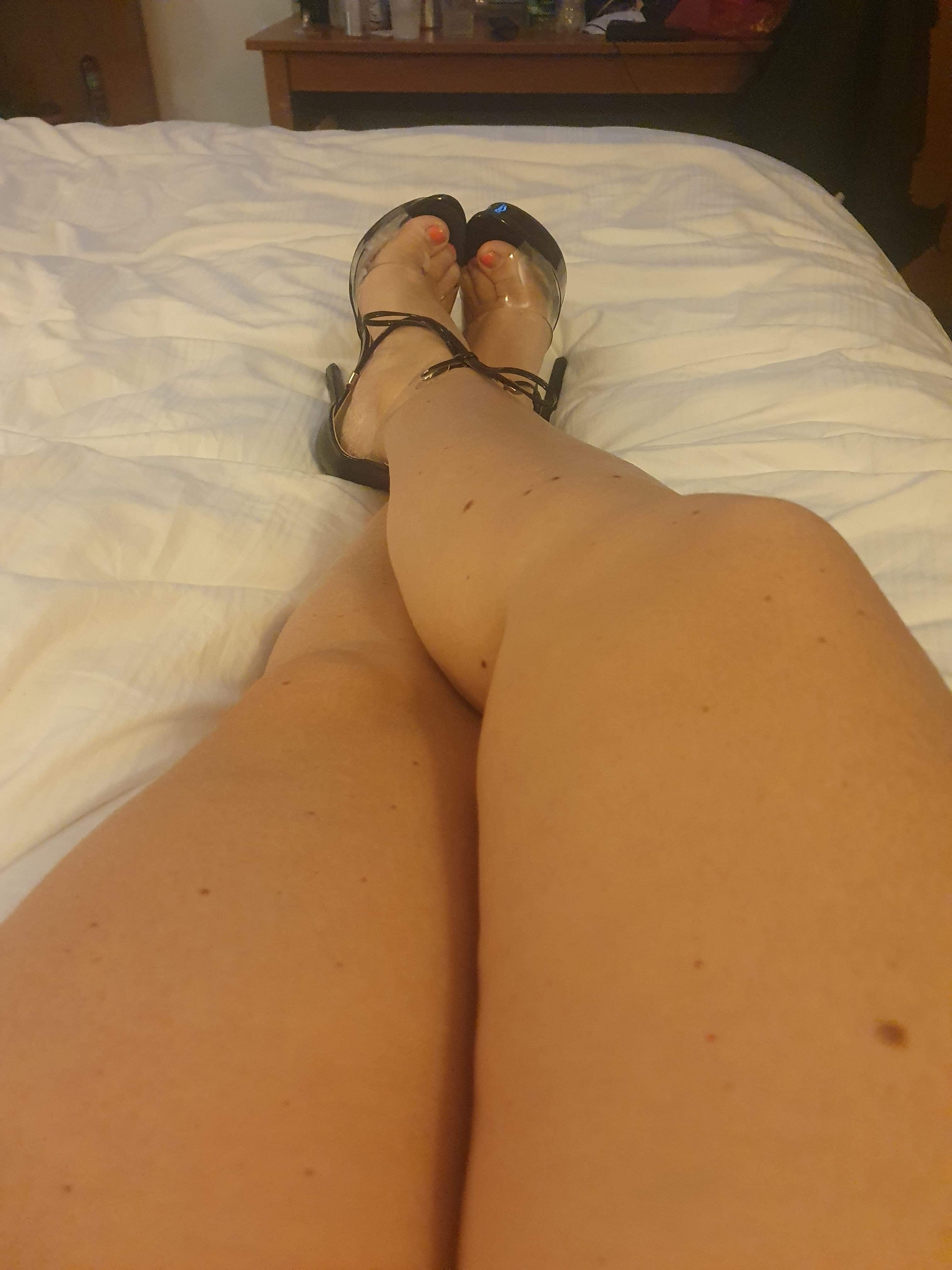 https://cdn.adultwork.com/gallery/G12/8722306.jpg