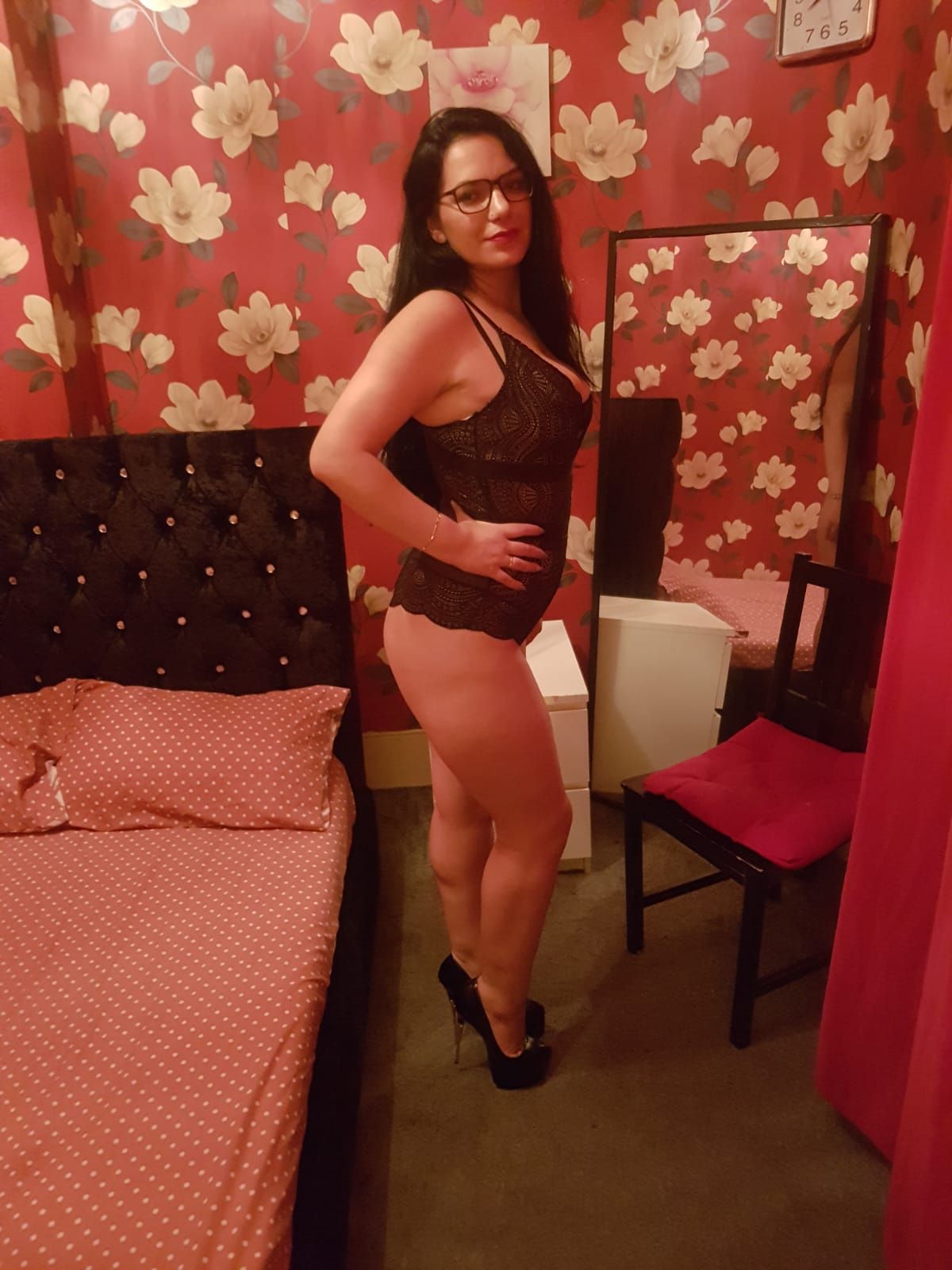 https://cdn.adultwork.com/gallery/G12/8722347.jpg