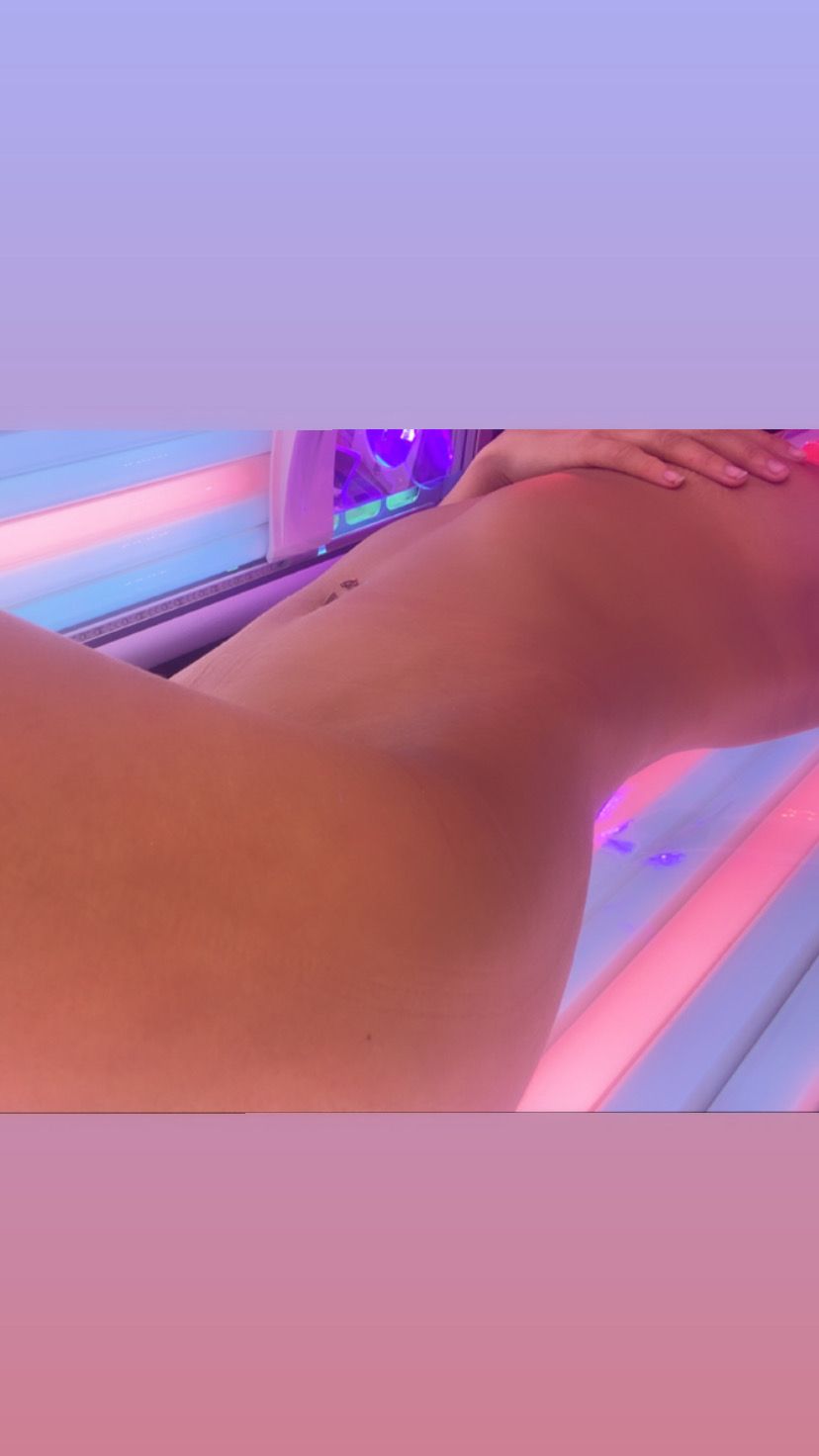 https://cdn.adultwork.com/gallery/G12/8723596.jpg