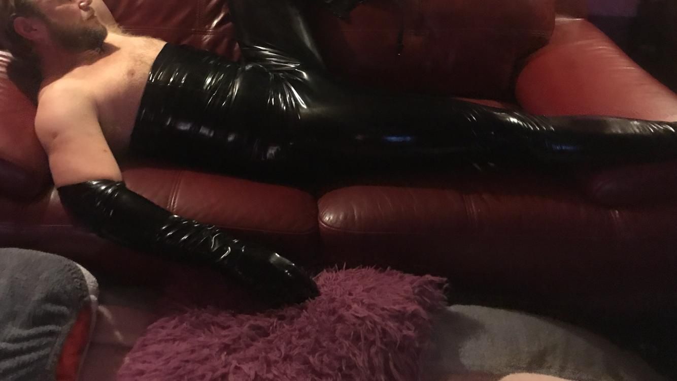 https://cdn.adultwork.com/gallery/G12/8724475.jpg