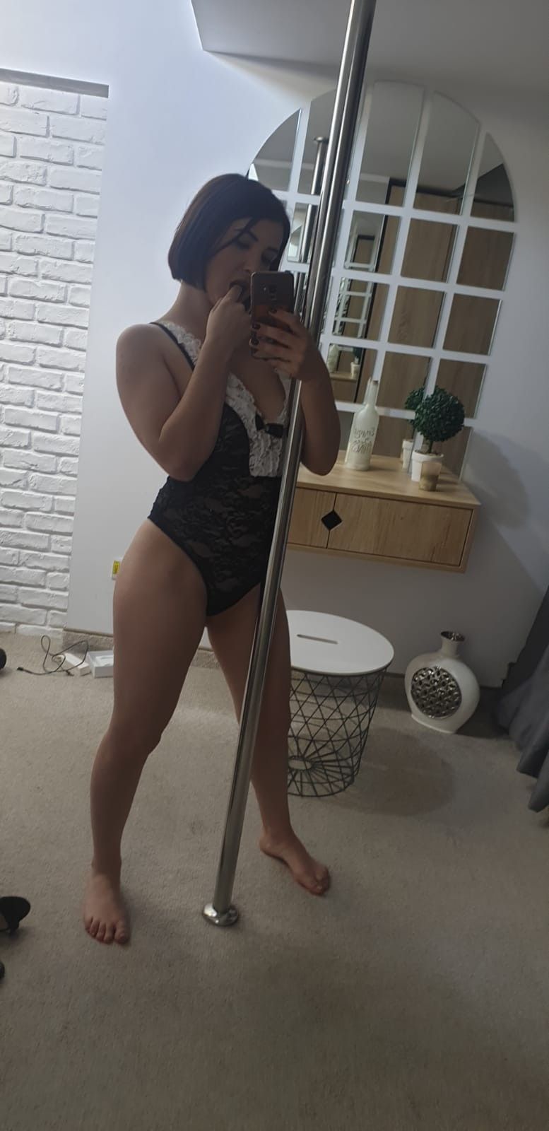 https://cdn.adultwork.com/gallery/G12/8724655.jpg