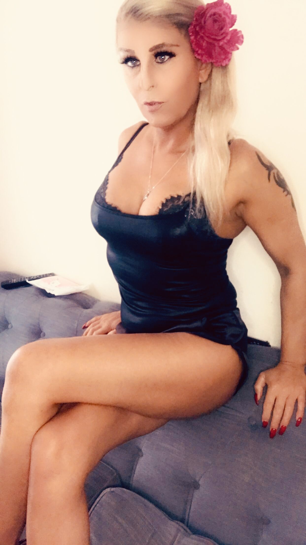 https://cdn.adultwork.com/gallery/G12/8725183.jpg