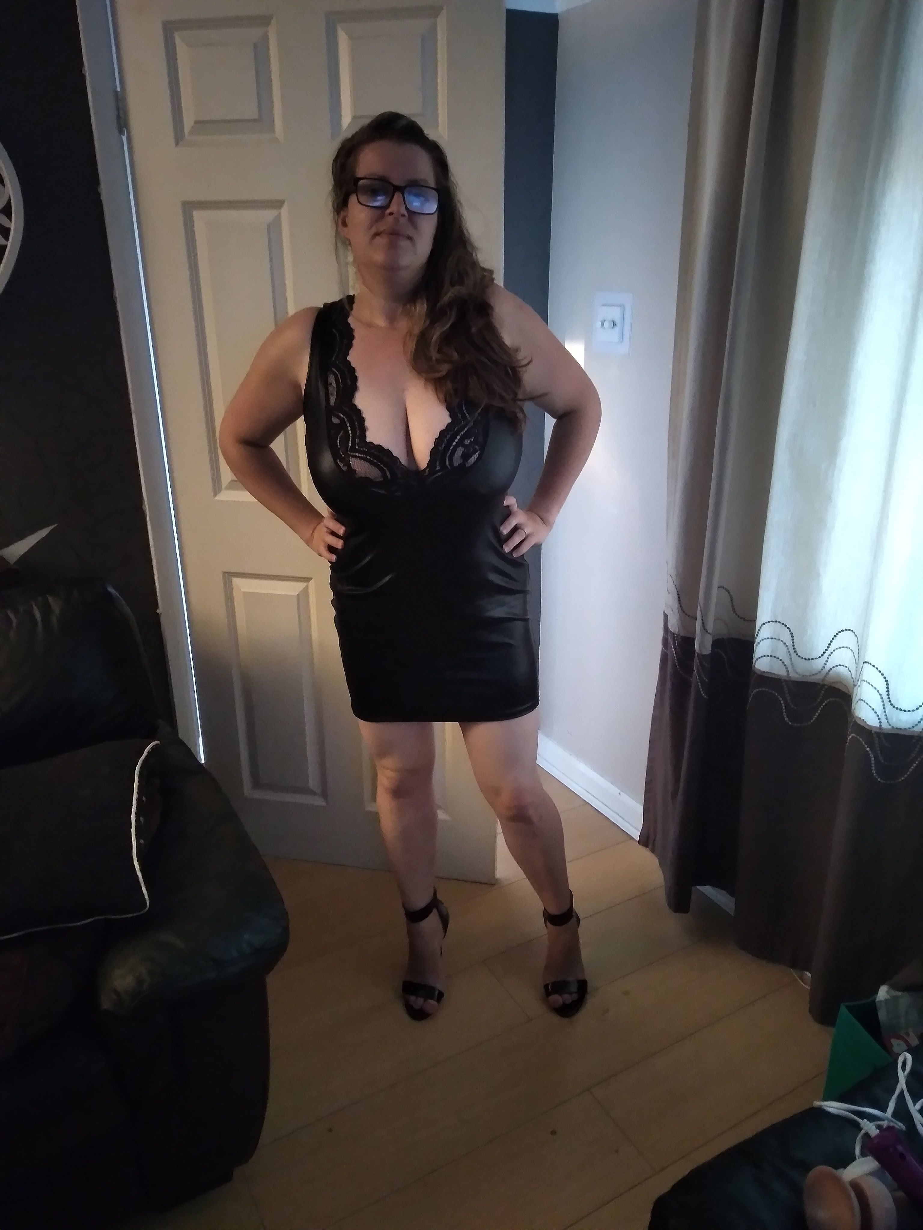 https://cdn.adultwork.com/gallery/G12/8726885.jpg