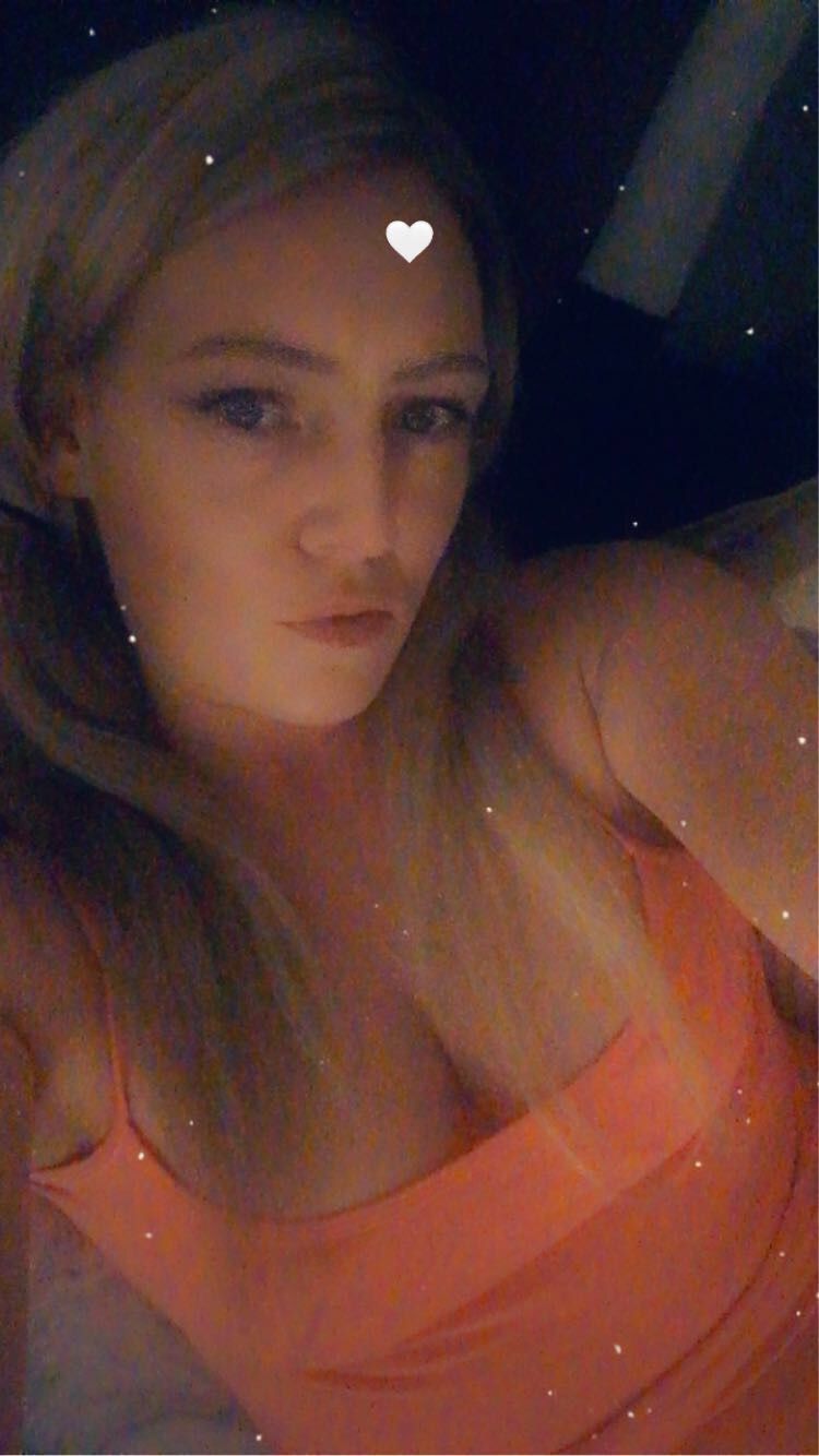 https://cdn.adultwork.com/gallery/G12/8727303.jpg