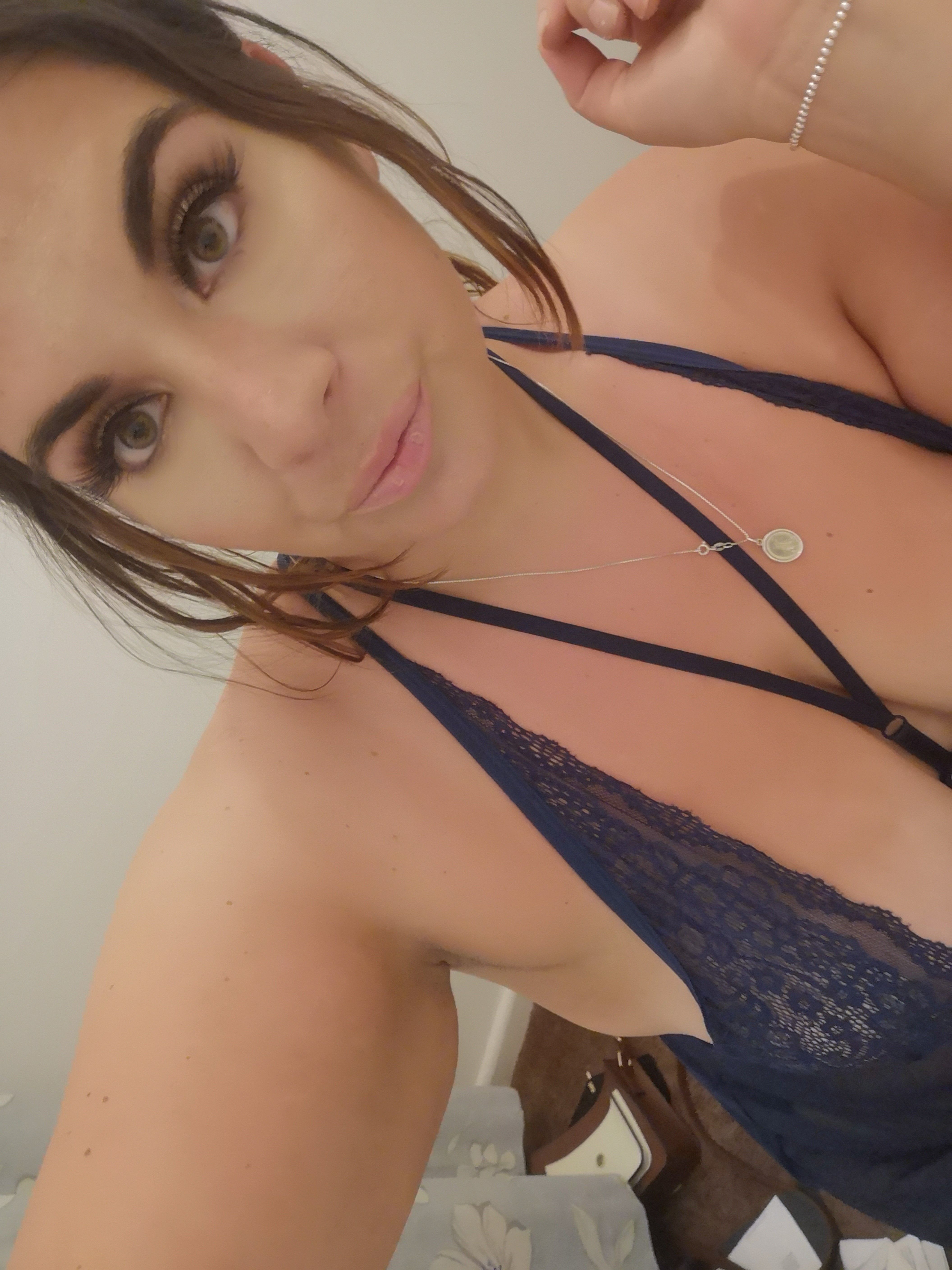 https://cdn.adultwork.com/gallery/G12/8727533.jpg