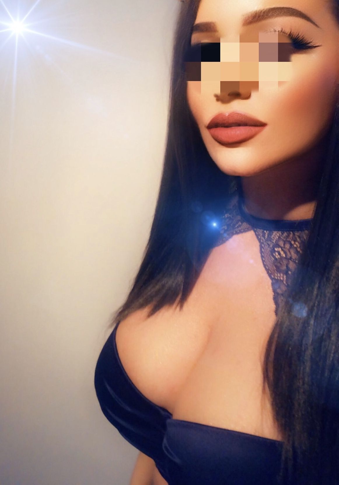 https://cdn.adultwork.com/gallery/G12/8731196.jpg