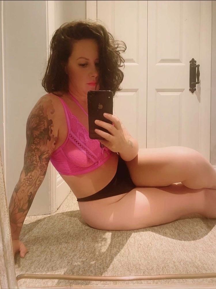 https://cdn.adultwork.com/gallery/G12/8731313.jpg