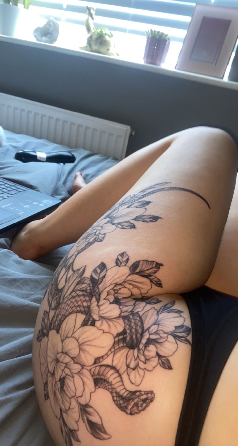 https://cdn.adultwork.com/gallery/G12/8731625.jpg