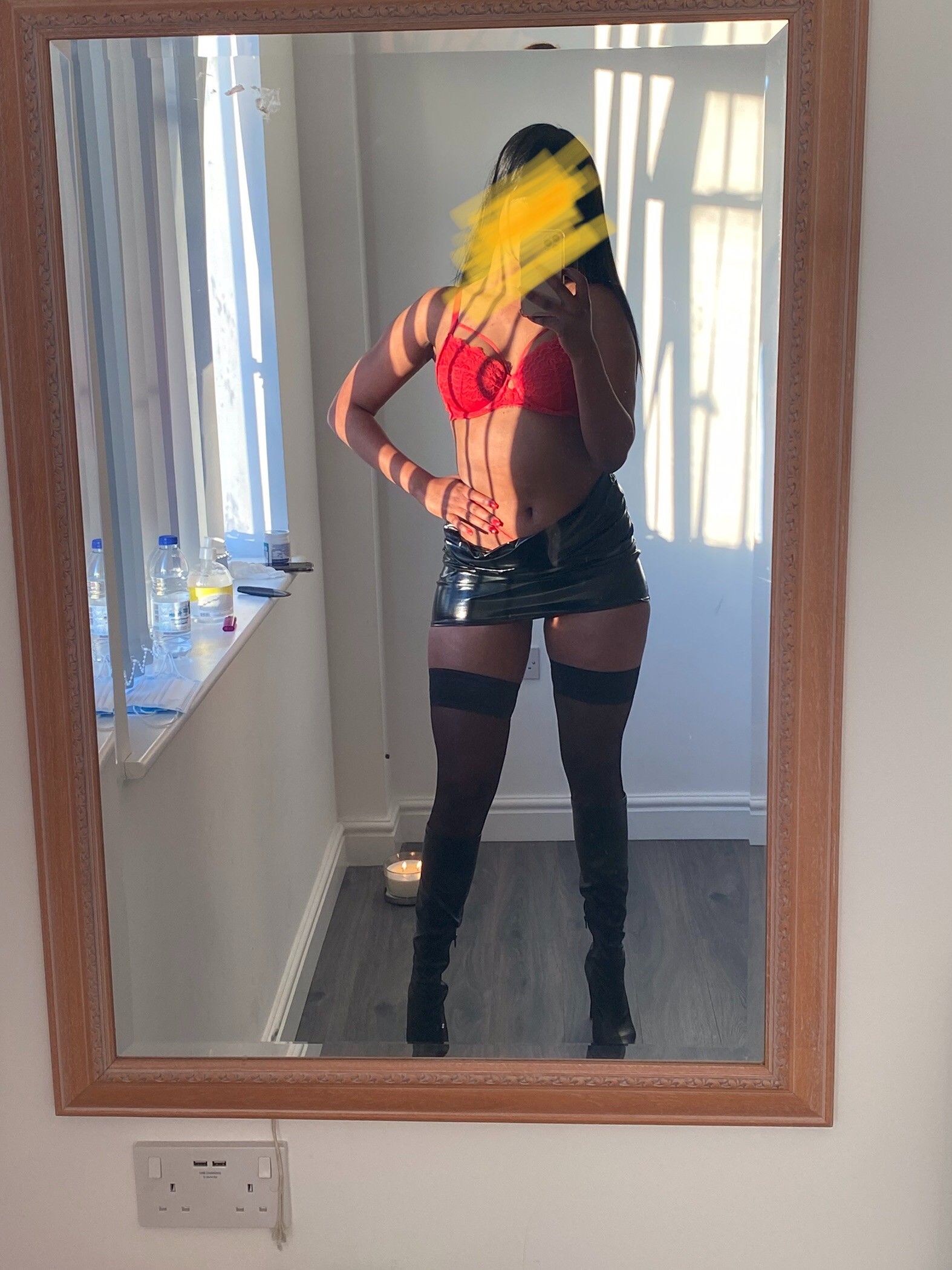 https://cdn.adultwork.com/gallery/G12/8735543.jpg