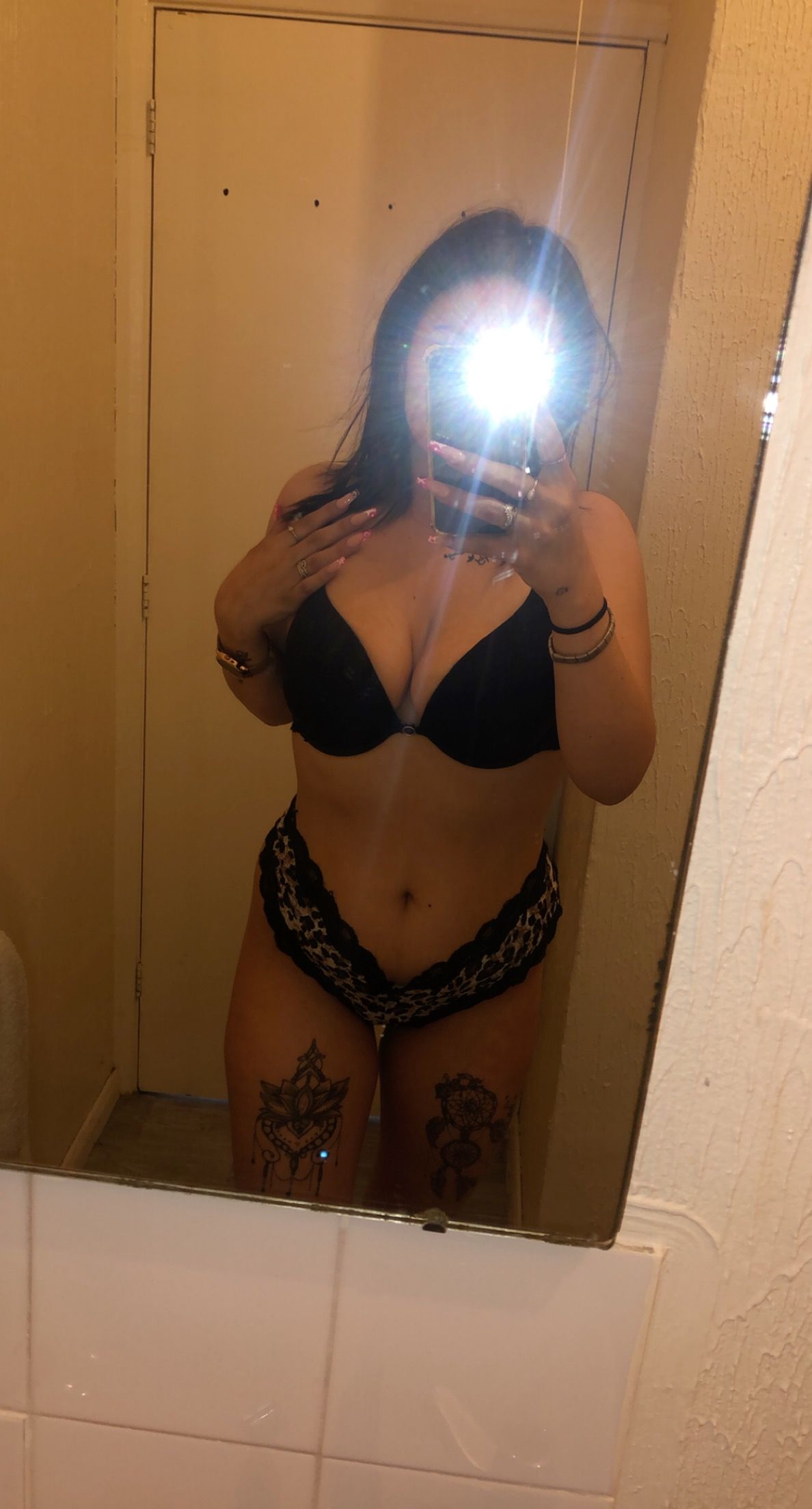 https://cdn.adultwork.com/gallery/G12/8735987.jpg