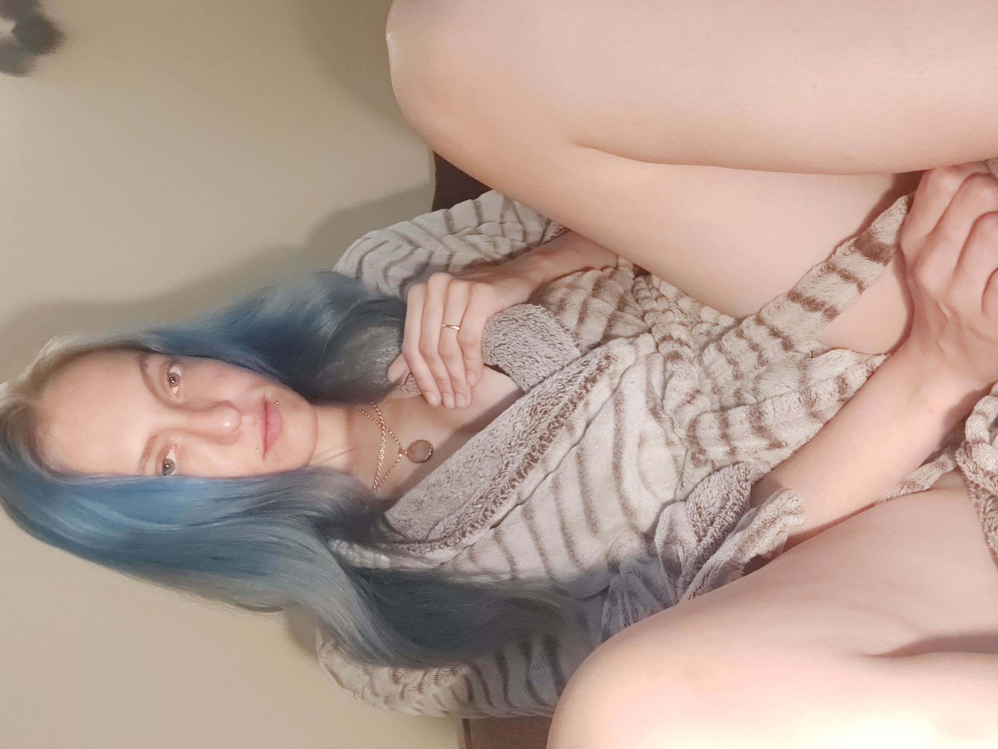 https://cdn.adultwork.com/gallery/G12/8736017.jpg