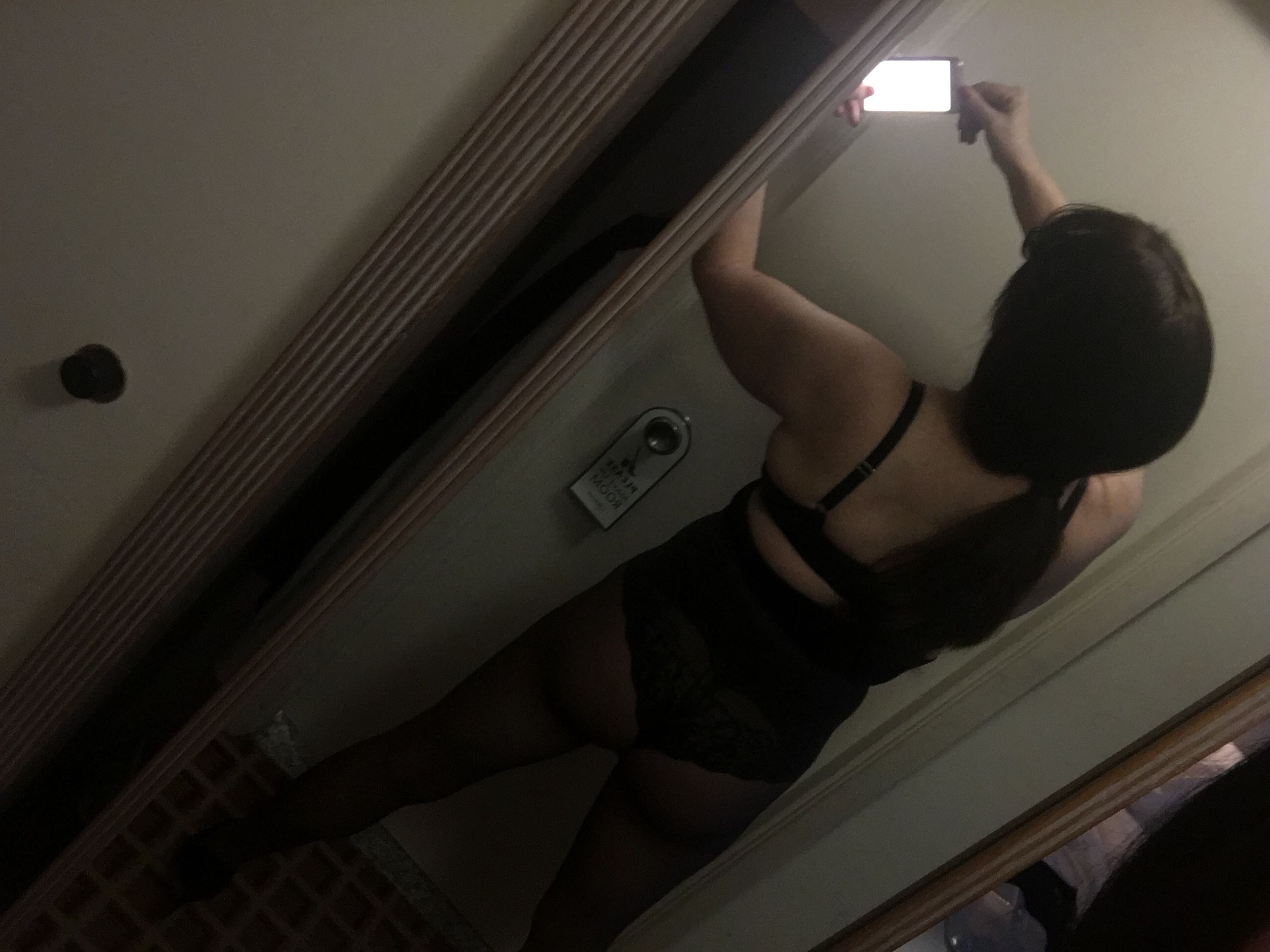 https://cdn.adultwork.com/gallery/G12/8738326.jpg