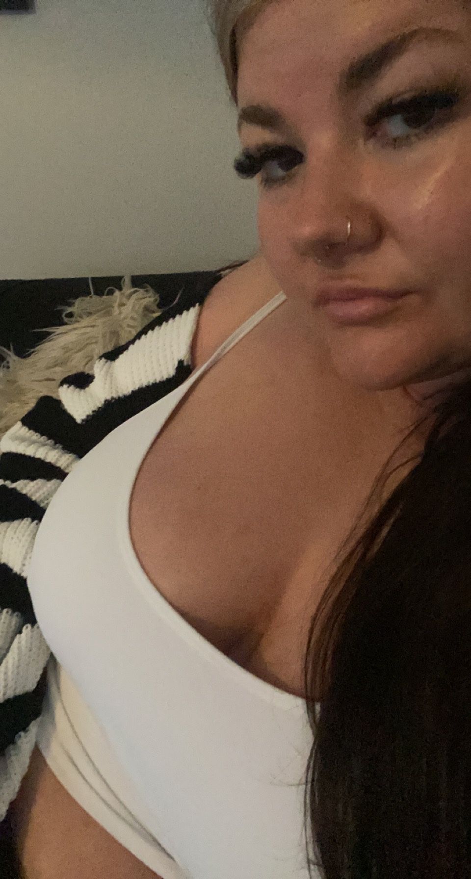 https://cdn.adultwork.com/gallery/G12/8739593.jpg