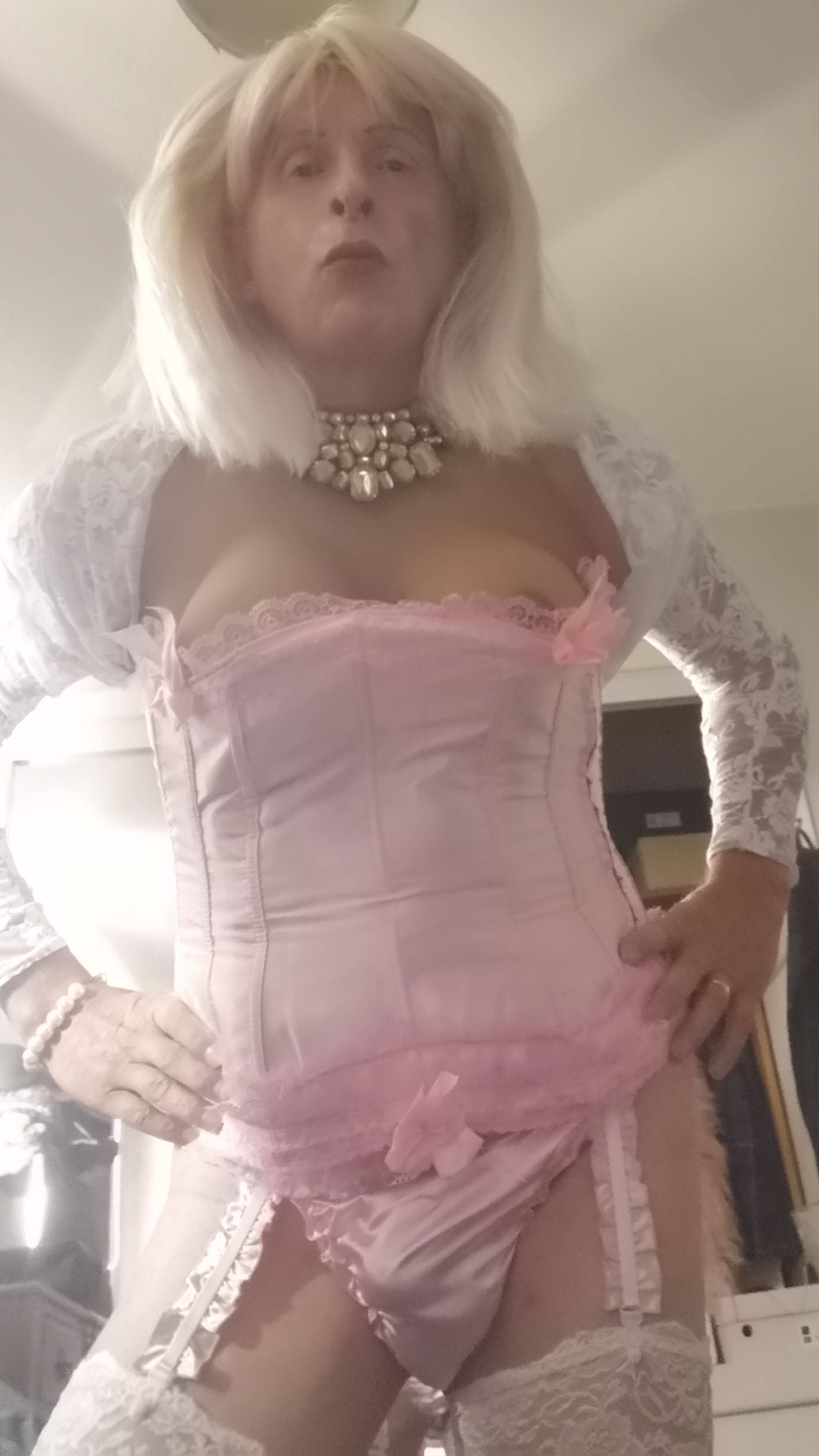 https://cdn.adultwork.com/gallery/G12/8740532.jpg