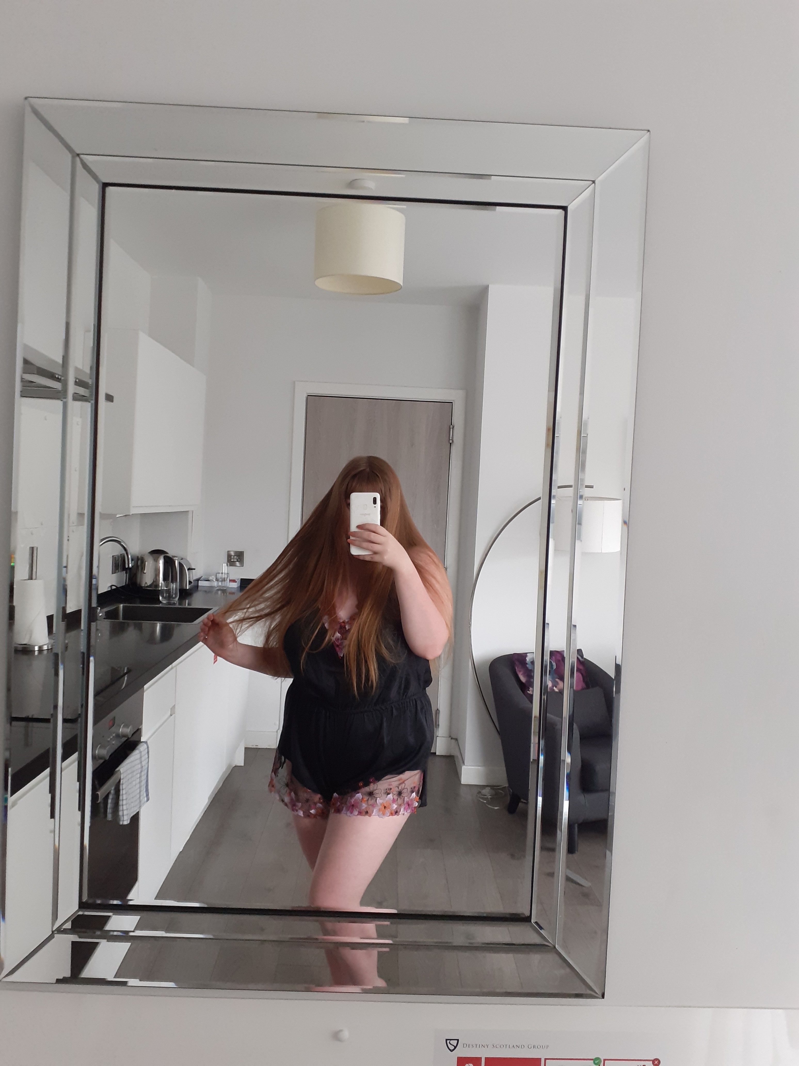 https://cdn.adultwork.com/gallery/G12/8742936.jpg