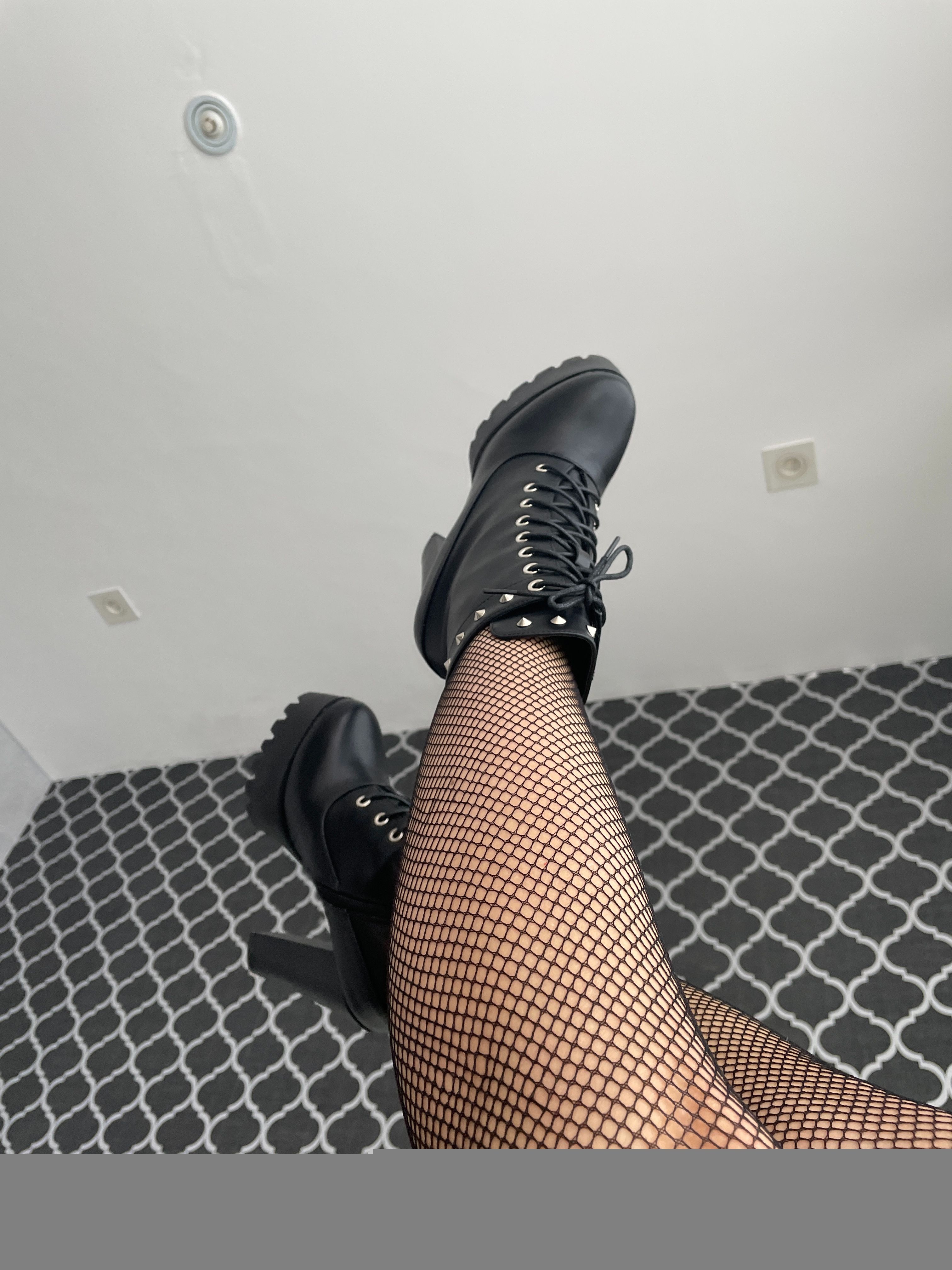 https://cdn.adultwork.com/gallery/G12/8743120.jpg