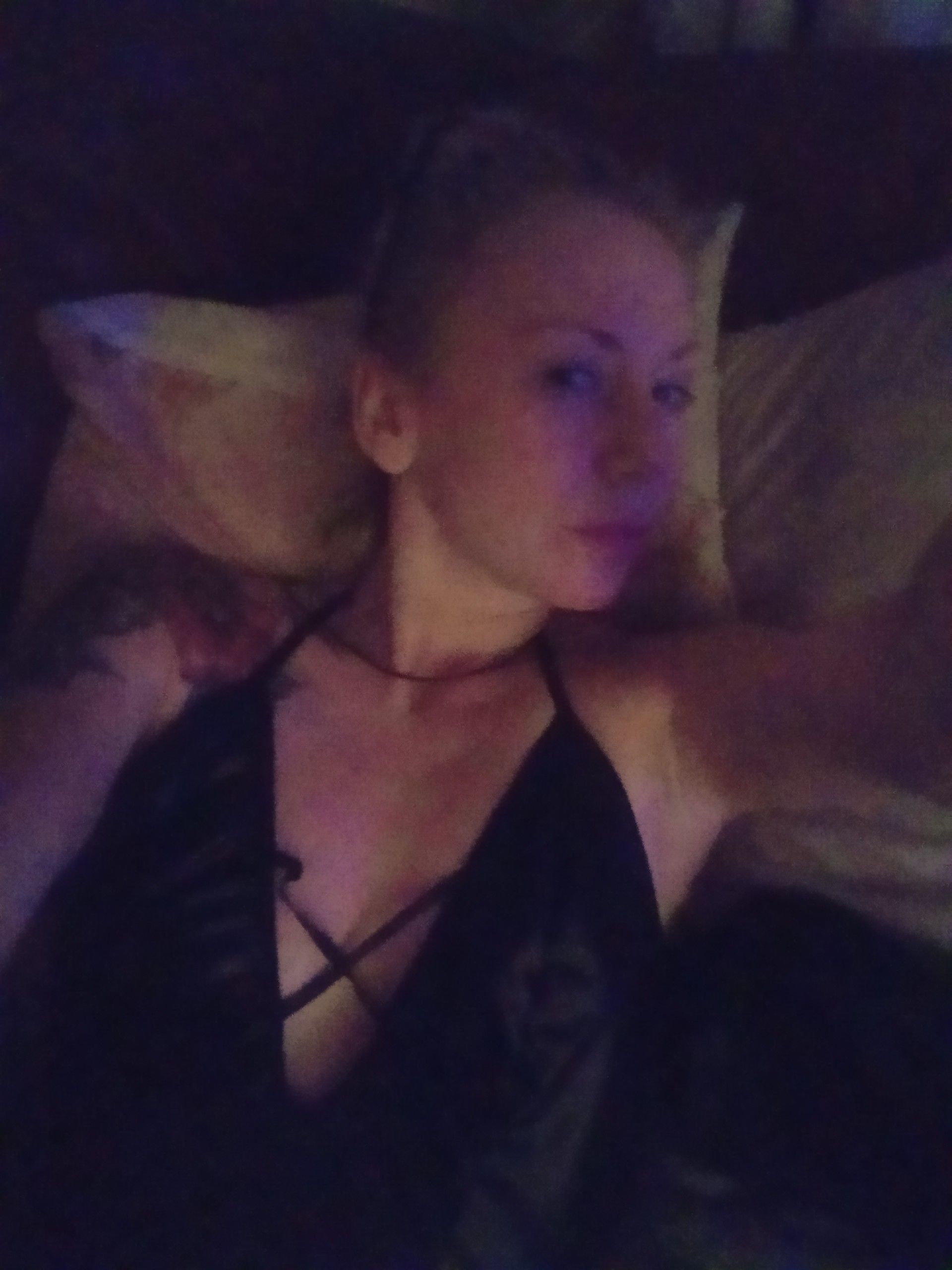 https://cdn.adultwork.com/gallery/G12/8744348.jpg