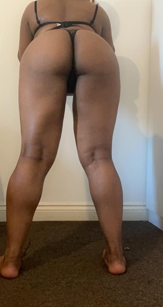 https://cdn.adultwork.com/gallery/G12/8744778.jpg