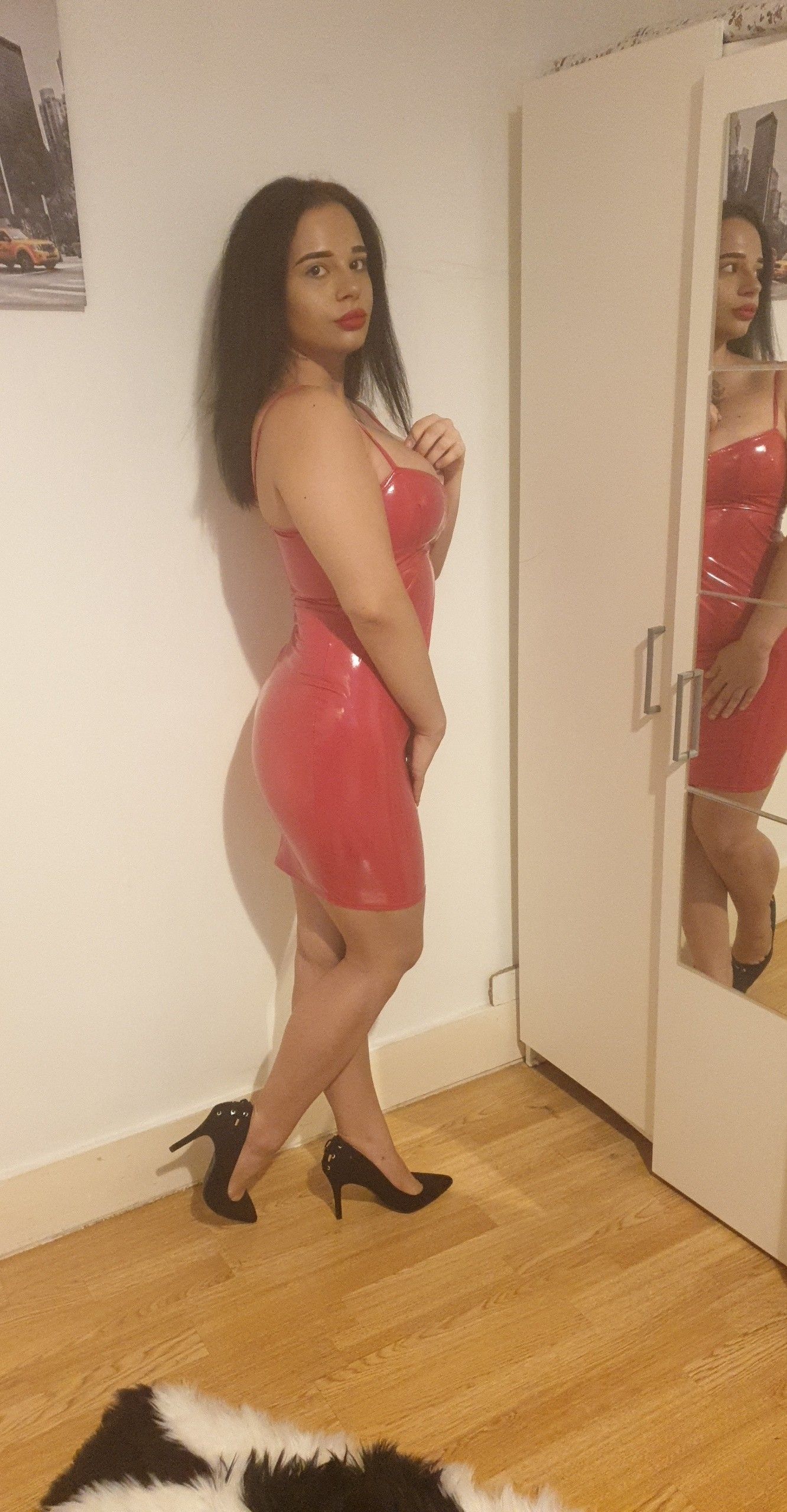 https://cdn.adultwork.com/gallery/G12/8747913.jpg