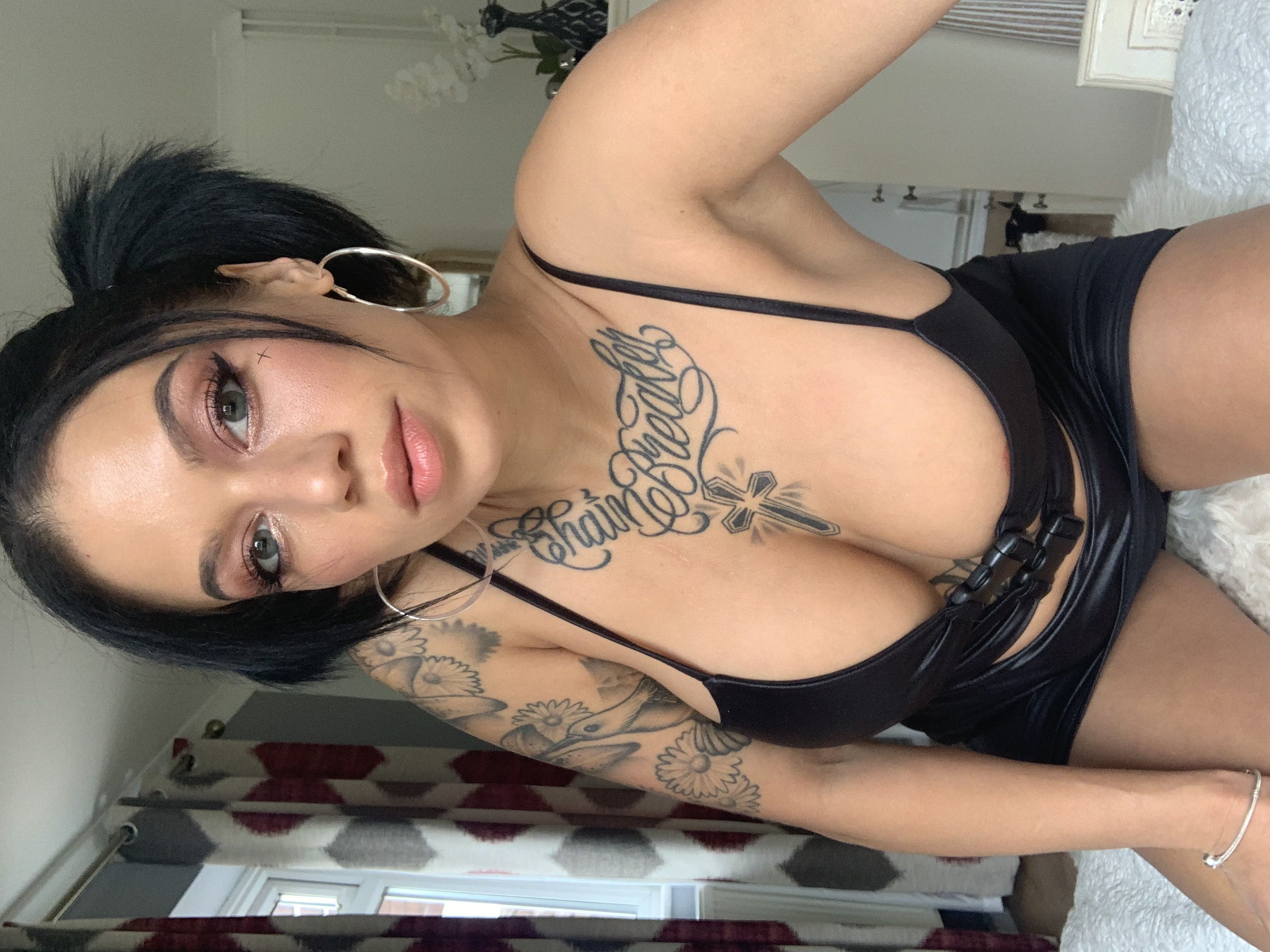 https://cdn.adultwork.com/gallery/G12/8749168.jpg