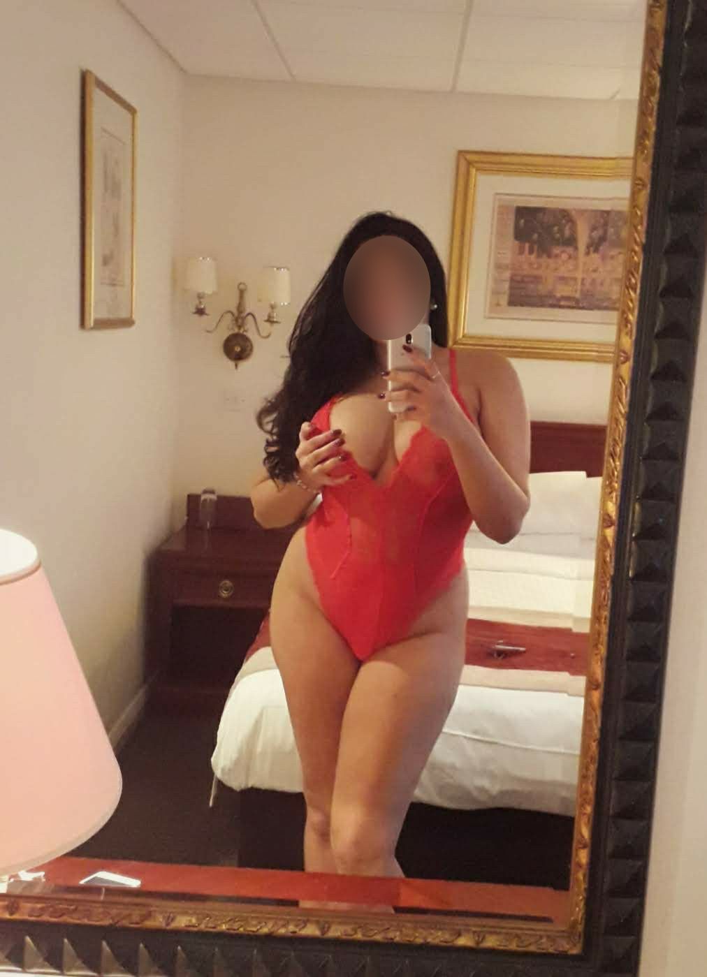 https://cdn.adultwork.com/gallery/G12/8754418.jpg