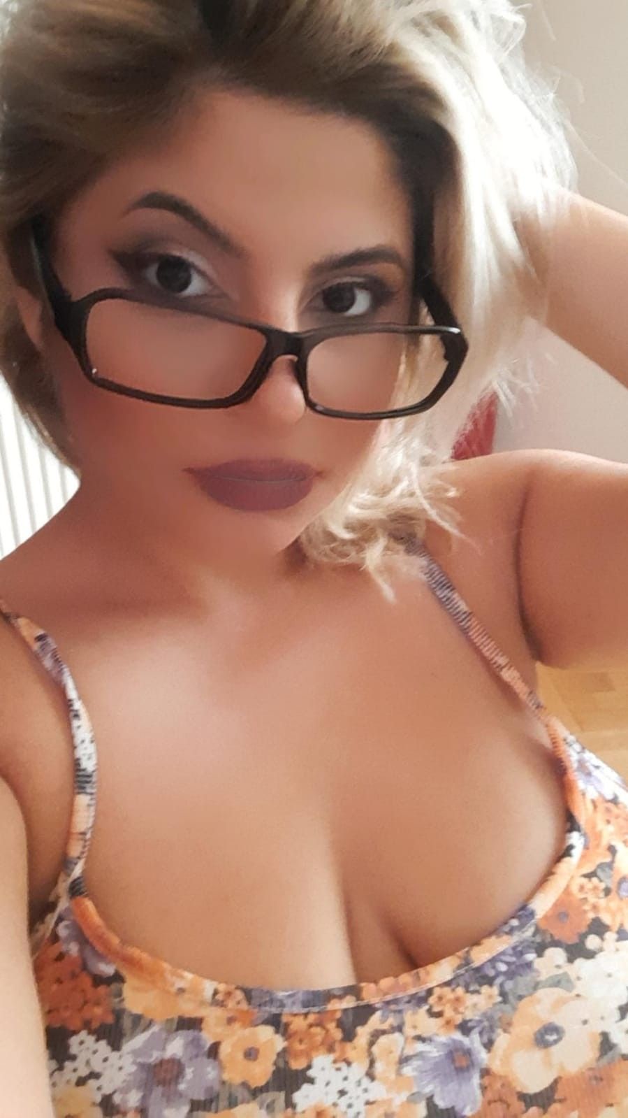 https://cdn.adultwork.com/gallery/G12/8756368.jpg