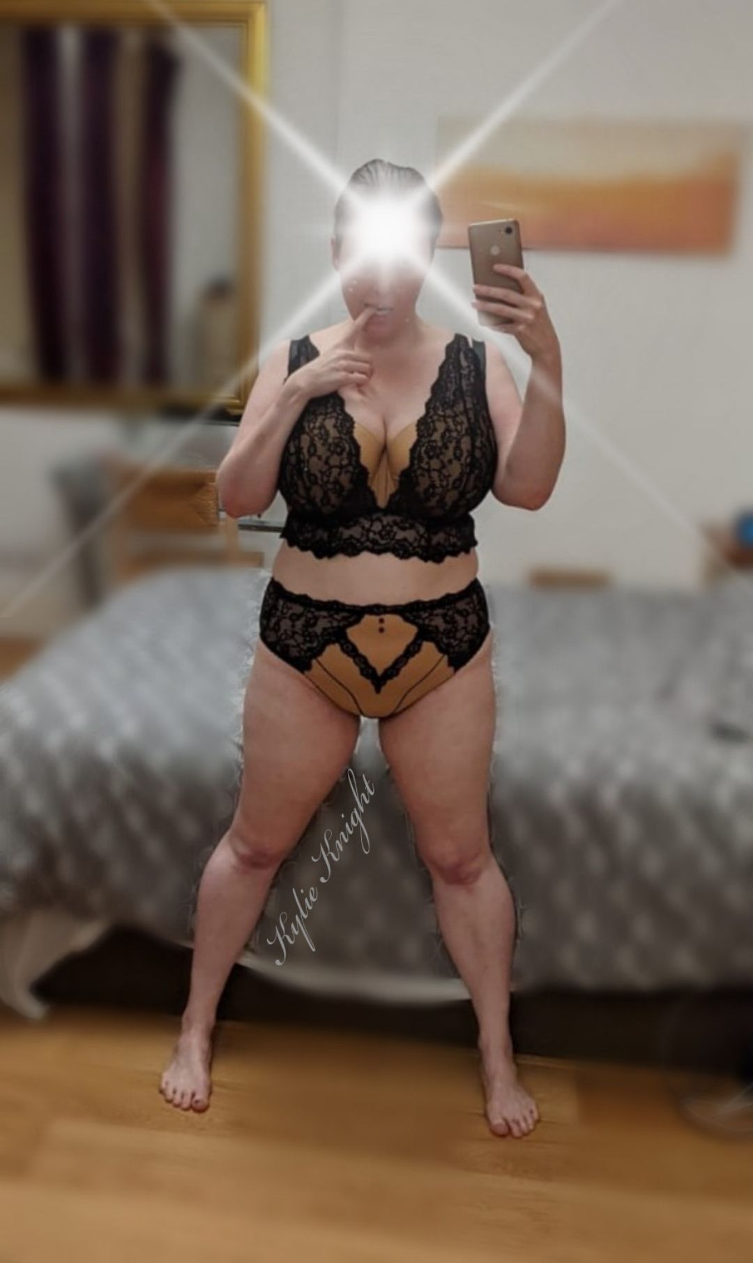 https://cdn.adultwork.com/gallery/G12/8756769.jpg