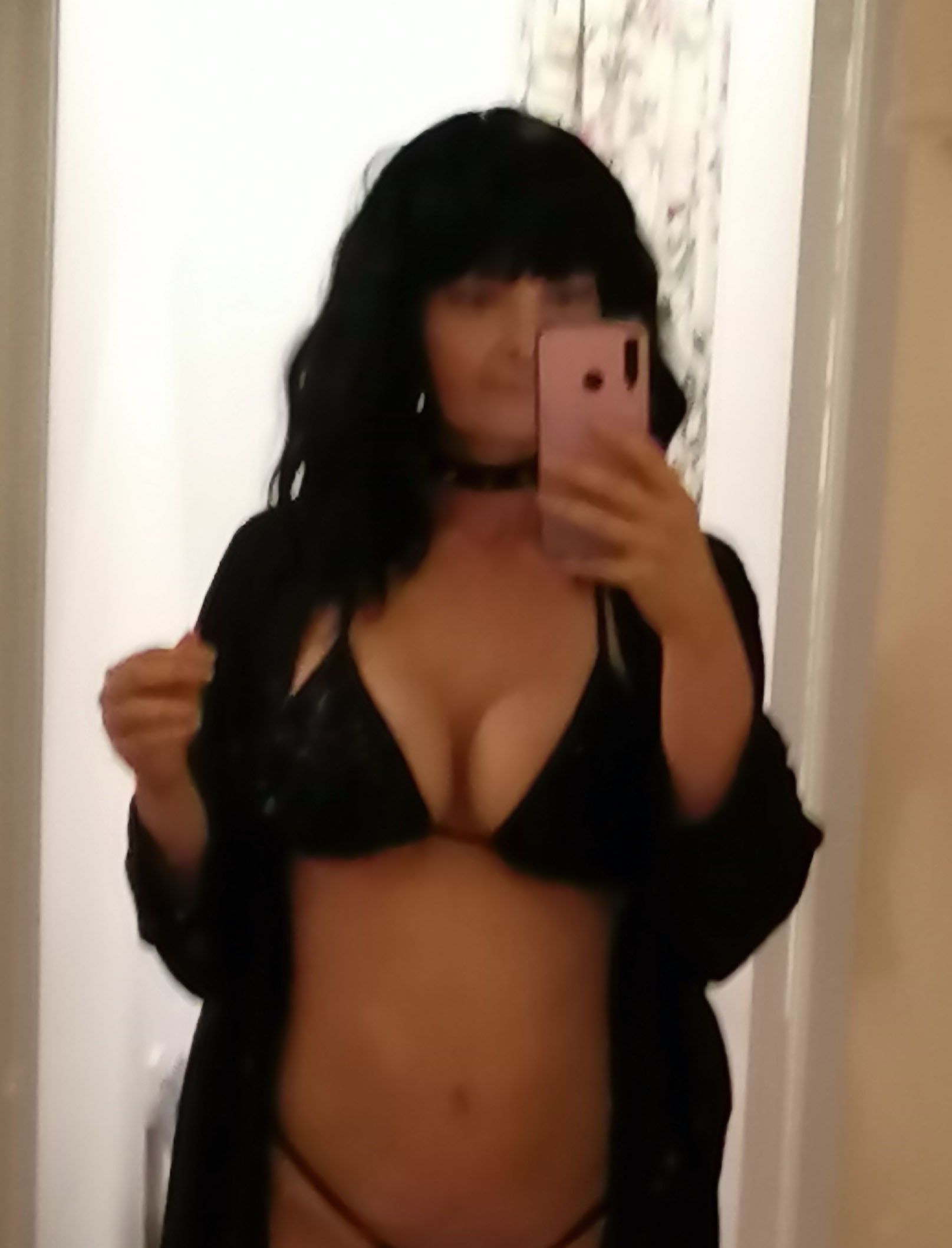 https://cdn.adultwork.com/gallery/G12/8757206.jpg