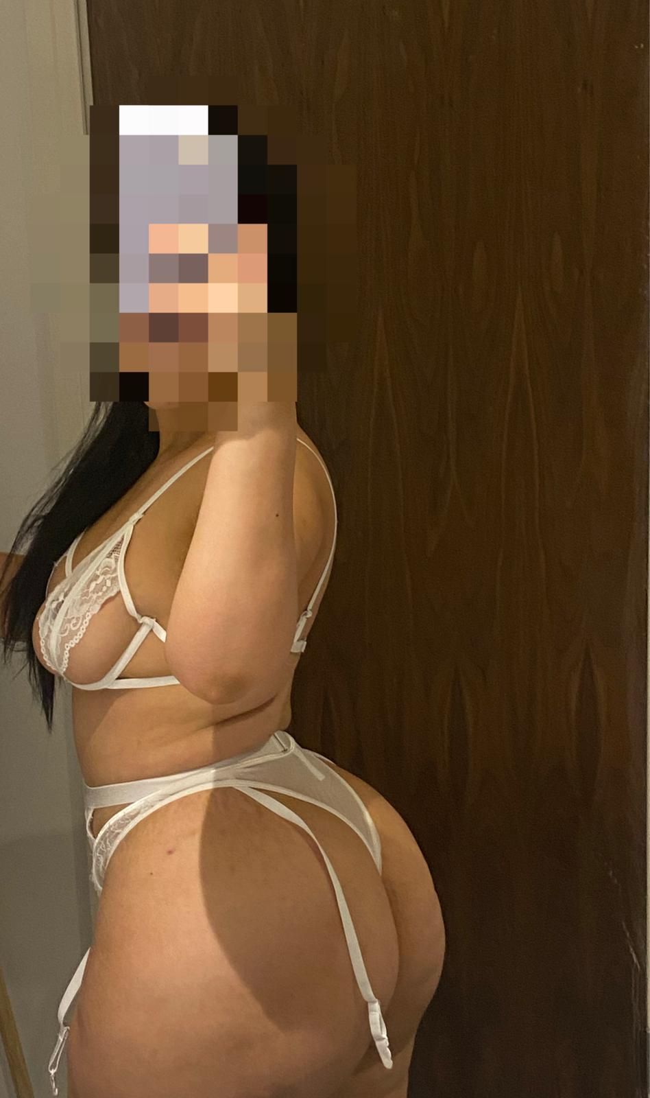 https://cdn.adultwork.com/gallery/G12/8760019.jpg