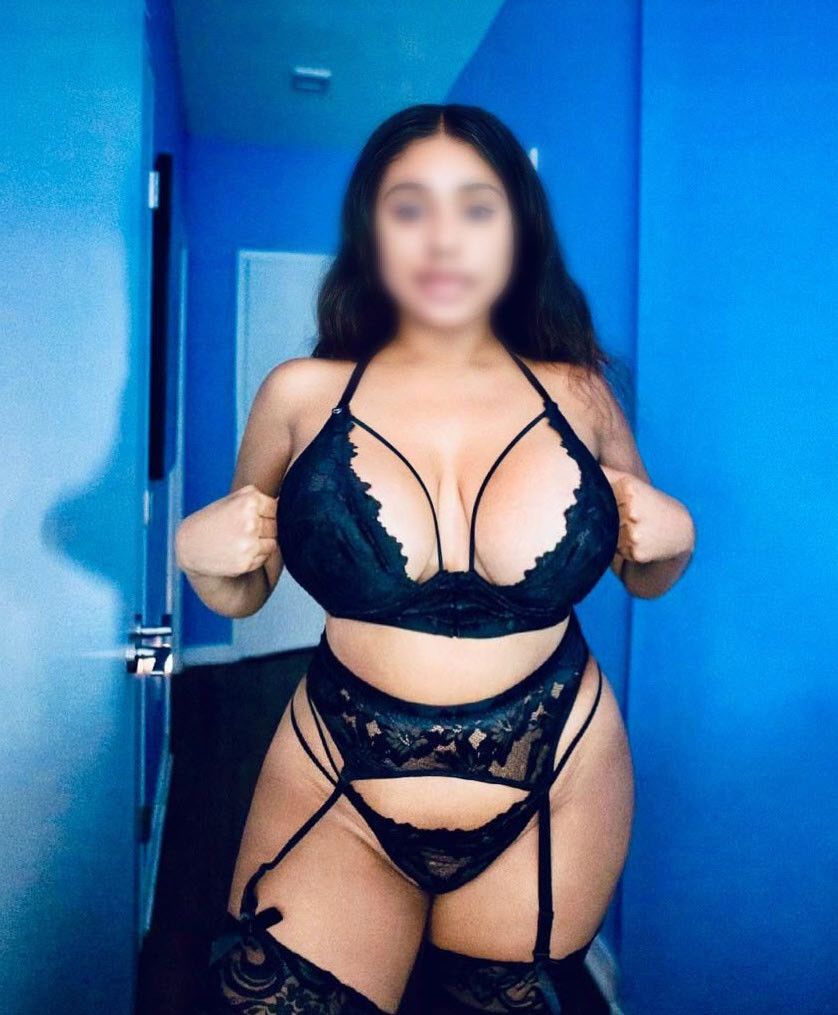 https://cdn.adultwork.com/gallery/G12/8760977.jpg