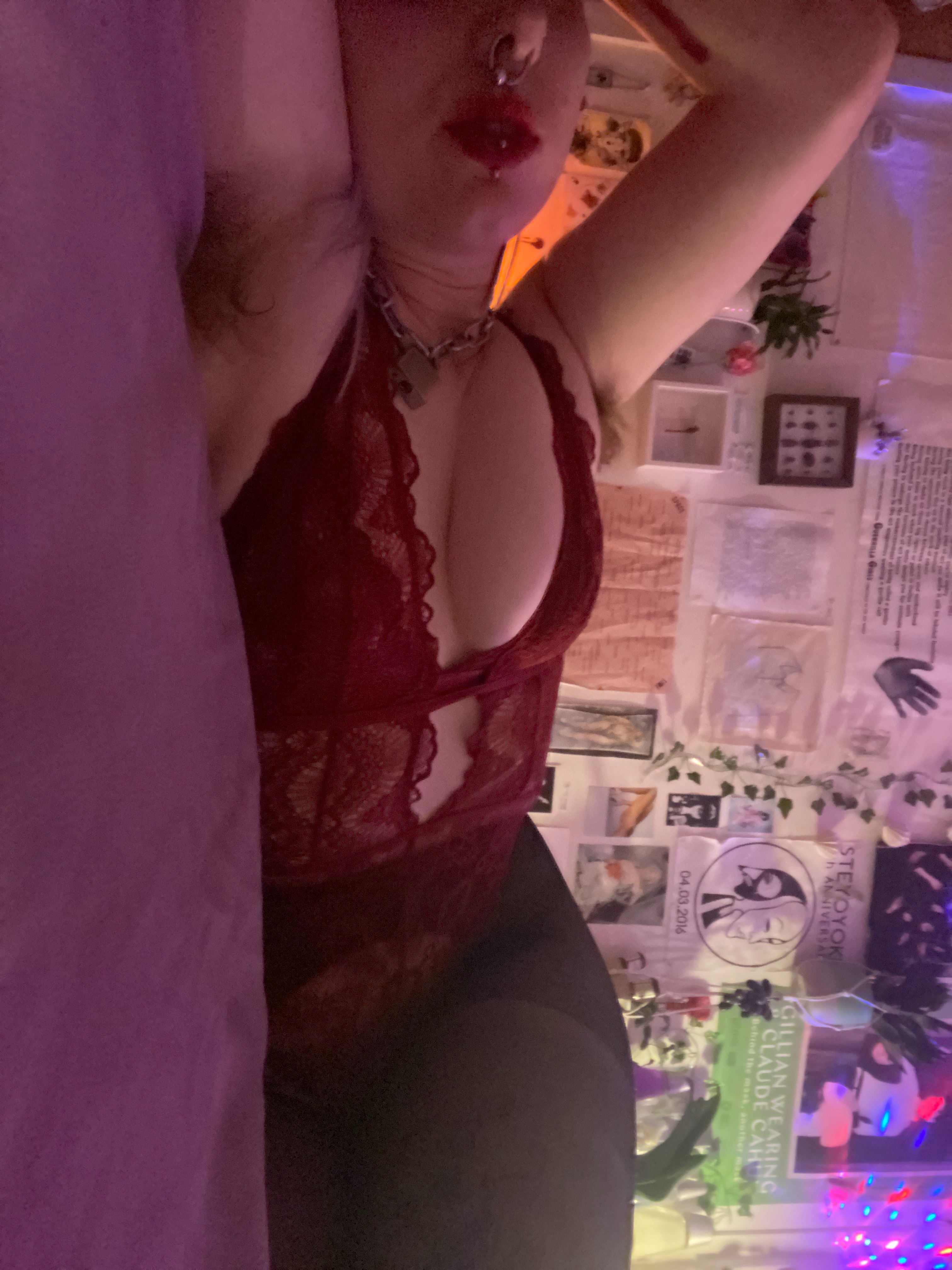 https://cdn.adultwork.com/gallery/G12/8761693.jpg