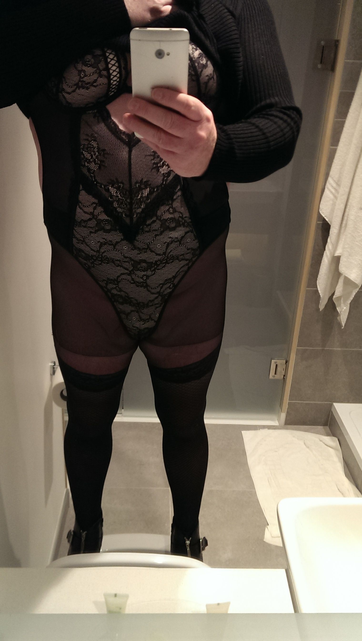 https://cdn.adultwork.com/gallery/G12/8765384.jpg